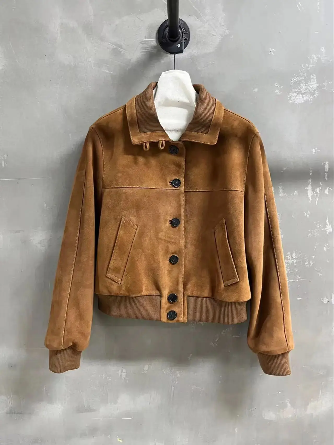 Универсальная модная классическая куртка из натуральной кожи
Универсальная модная классическая куртка из натуральной кожи