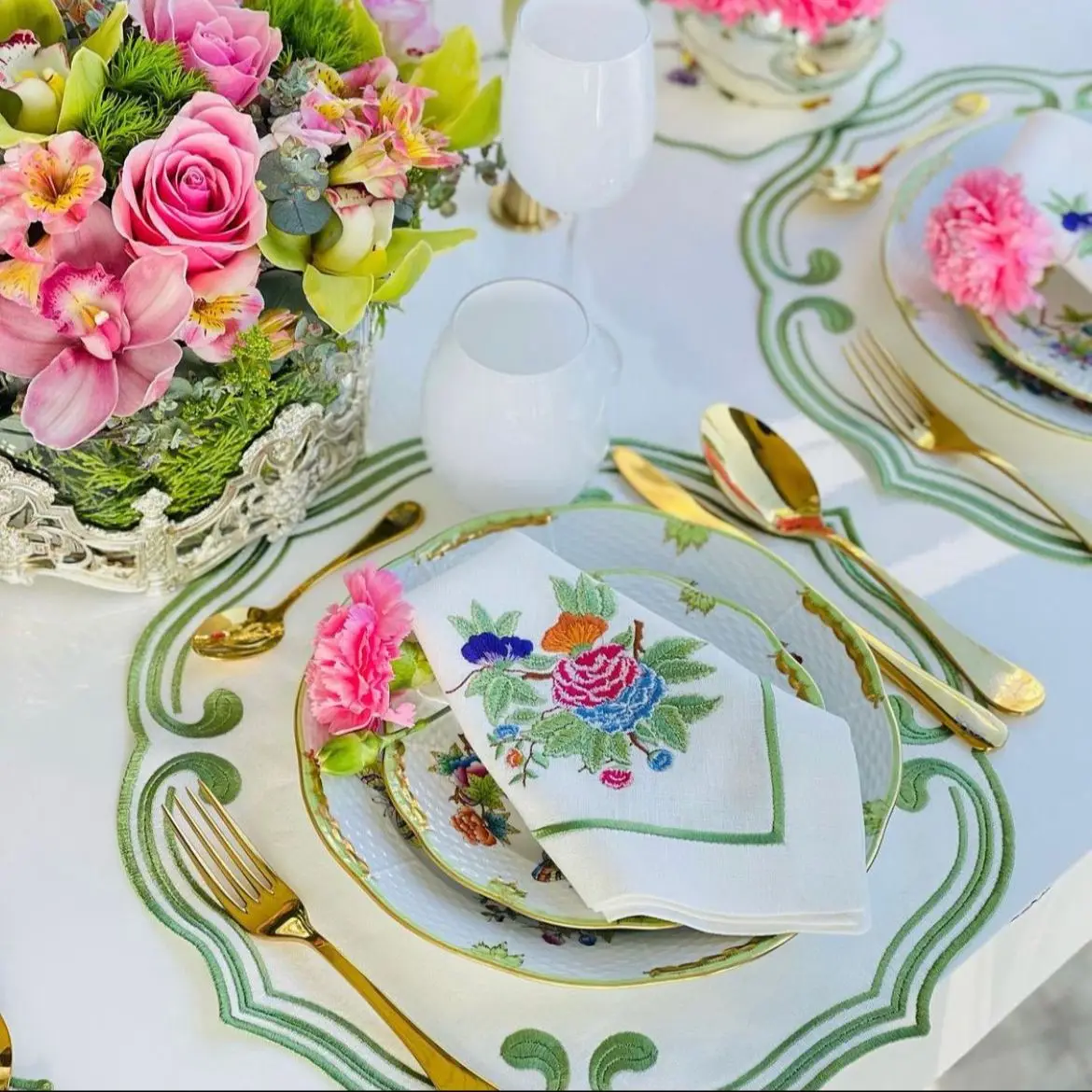Embroidery Handmade Linen Placemat wedding centerpieces for tables table clothes for dining table table cloth for birthday party
Embroidery Handmade Linen Placemat wedding centerpieces for tables table clothes for dining table table cloth for birthday party