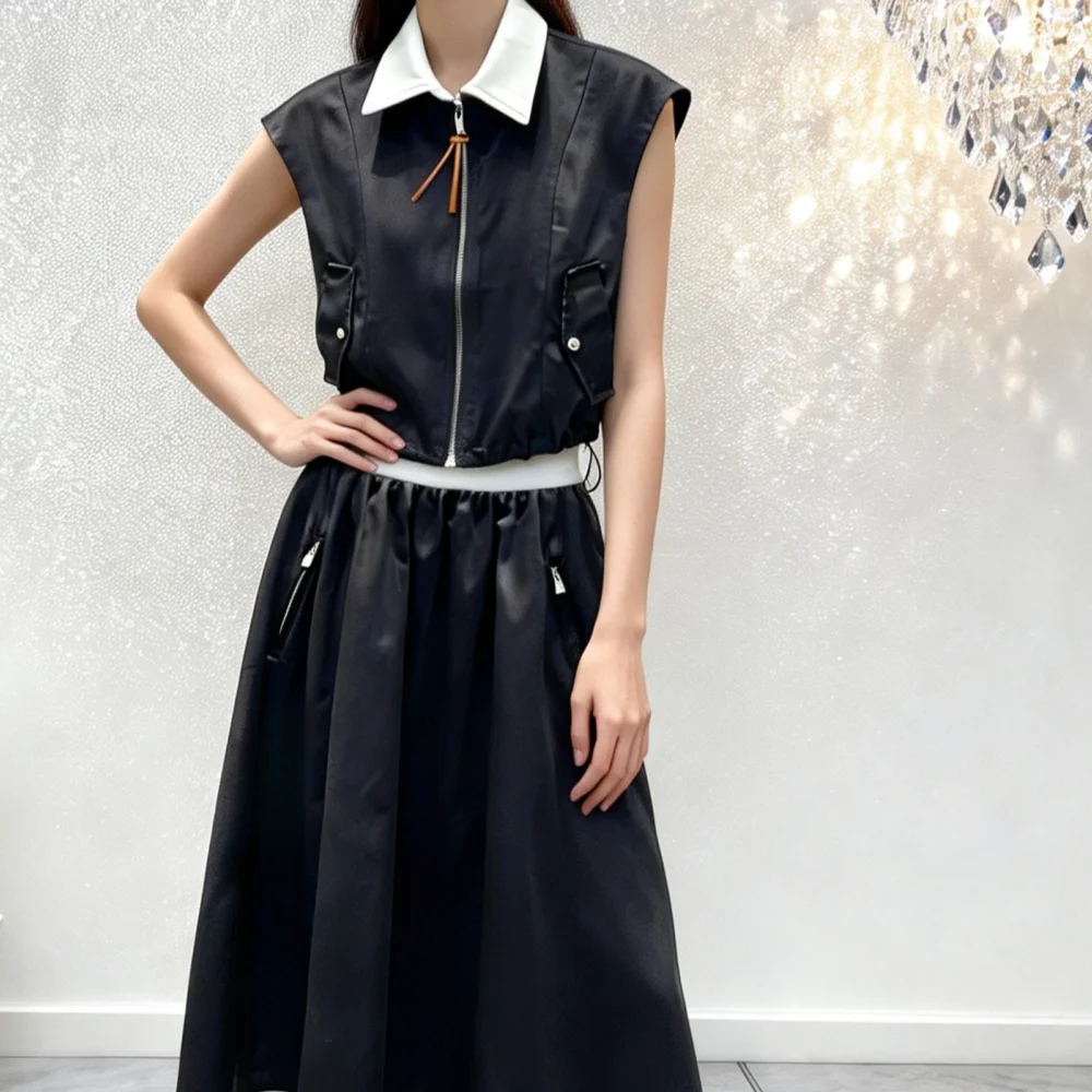 2026 Minimalist Black Two-Piece Outfit For Women Sleeveless Cropped Vest And High Waist A-Line Skirt 022
2026 Minimalist Black Two-Piece Outfit For Women Sleeveless Cropped Vest And High Waist A-Line Skirt 022