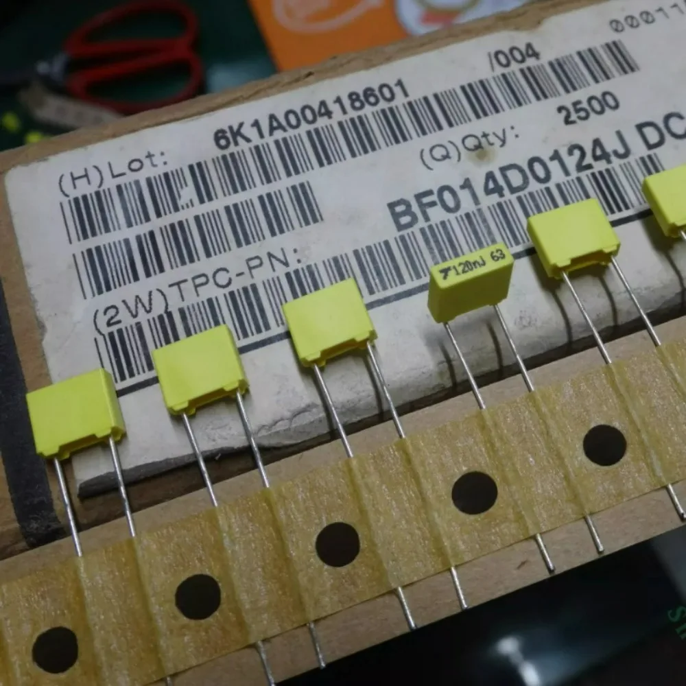 20pcs/lot TPC 0.12uf 63V 120nf u12 124 J Brand New 5mm Film Capacitor BF014D0124J DC
20pcs/lot TPC 0.12uf 63V 120nf u12 124 J Brand New 5mm Film Capacitor BF014D0124J DC