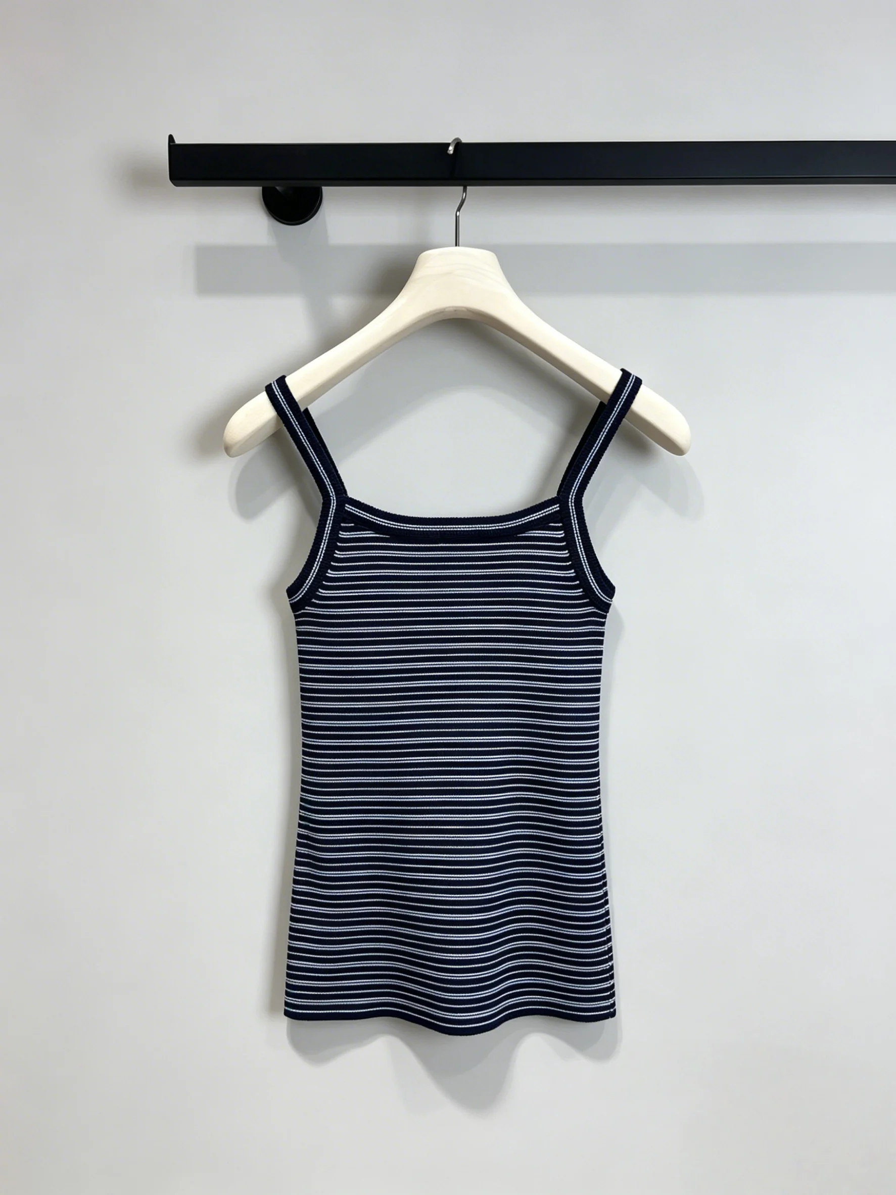 2026 New Women Striped Knit Cami Top Size M L Slim Fit Square Neck Sleeveless Tank Code 030
2026 New Women Striped Knit Cami Top Size M L Slim Fit Square Neck Sleeveless Tank Code 030