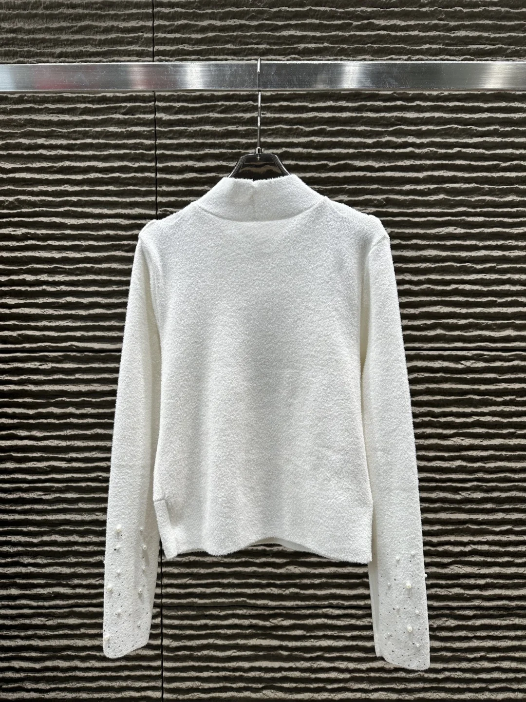 Spring 2026 New Design Beaded Knitted Sweater with Long Sleeves L367
Spring 2026 New Design Beaded Knitted Sweater with Long Sleeves L367