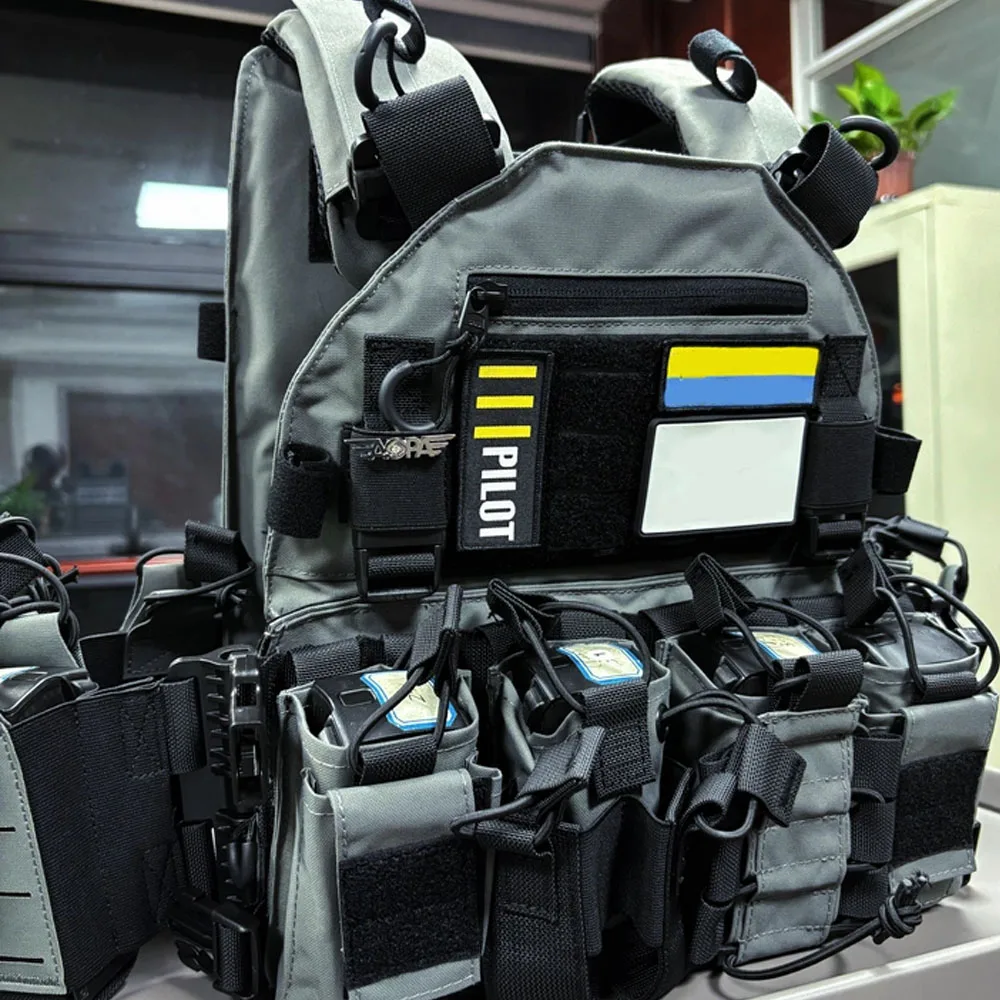 Tactical Lightweight Modular Vest Full Set Adjustable Quick Release CS Combat Equipment for Outdoor Training Hunting Cosplay
Tactical Lightweight Modular Vest Full Set Adjustable Quick Release CS Combat Equipment for Outdoor Training Hunting Cosplay