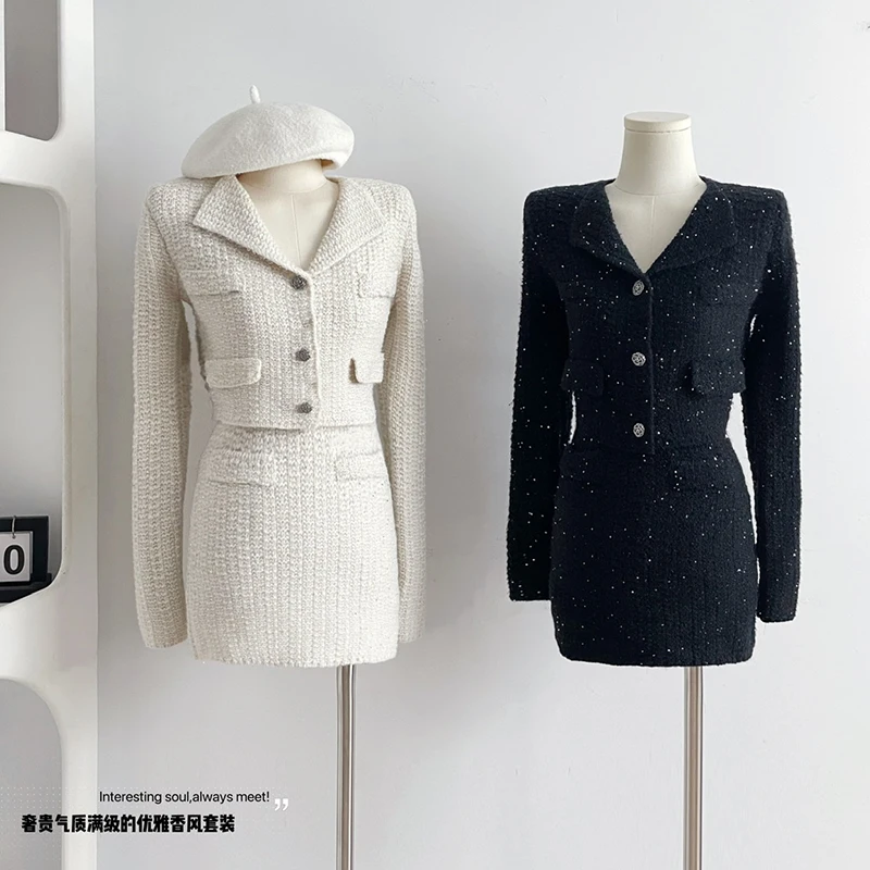 Women Single Breasted Sequin Knit Set Autumn New Female Long Sleeve V-Neck Slim Short Jacket A-Line High Waist Mini Skirts
Women Single Breasted Sequin Knit Set Autumn New Female Long Sleeve V-Neck Slim Short Jacket A-Line High Waist Mini Skirts