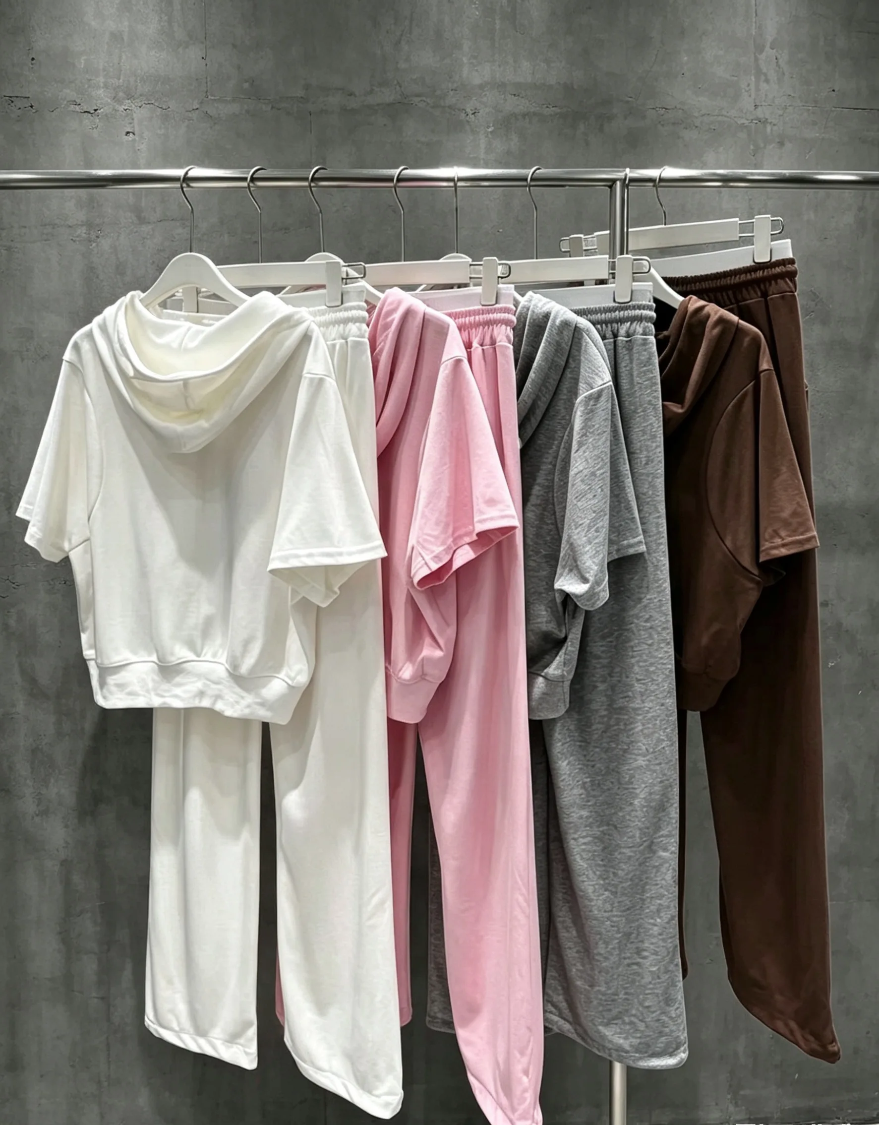 2026 Summer New Women's Clothing Two-Piece Set with Zipper Design - Comfortable, Simple and Stylish Women's Suit
2026 Summer New Women's Clothing Two-Piece Set with Zipper Design - Comfortable, Simple and Stylish Women's Suit
