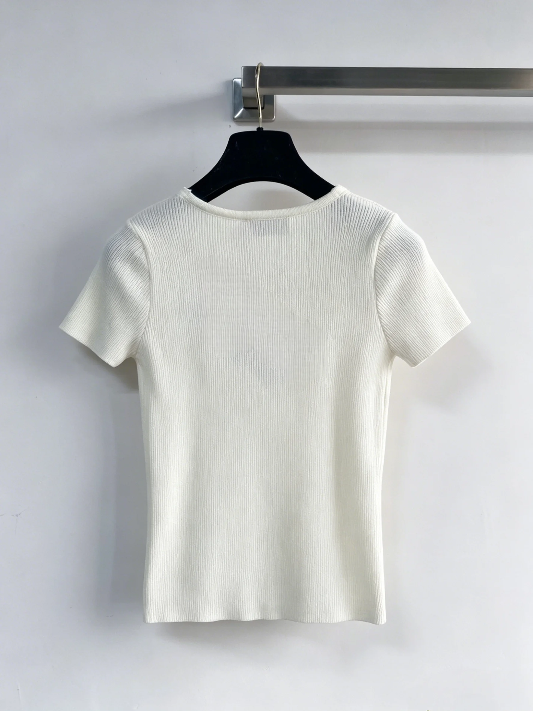 2026 New Women Short Sleeve Knit Top M L Casual Ribbed Ruffle Trim Button Down Blouse 013
2026 New Women Short Sleeve Knit Top M L Casual Ribbed Ruffle Trim Button Down Blouse 013