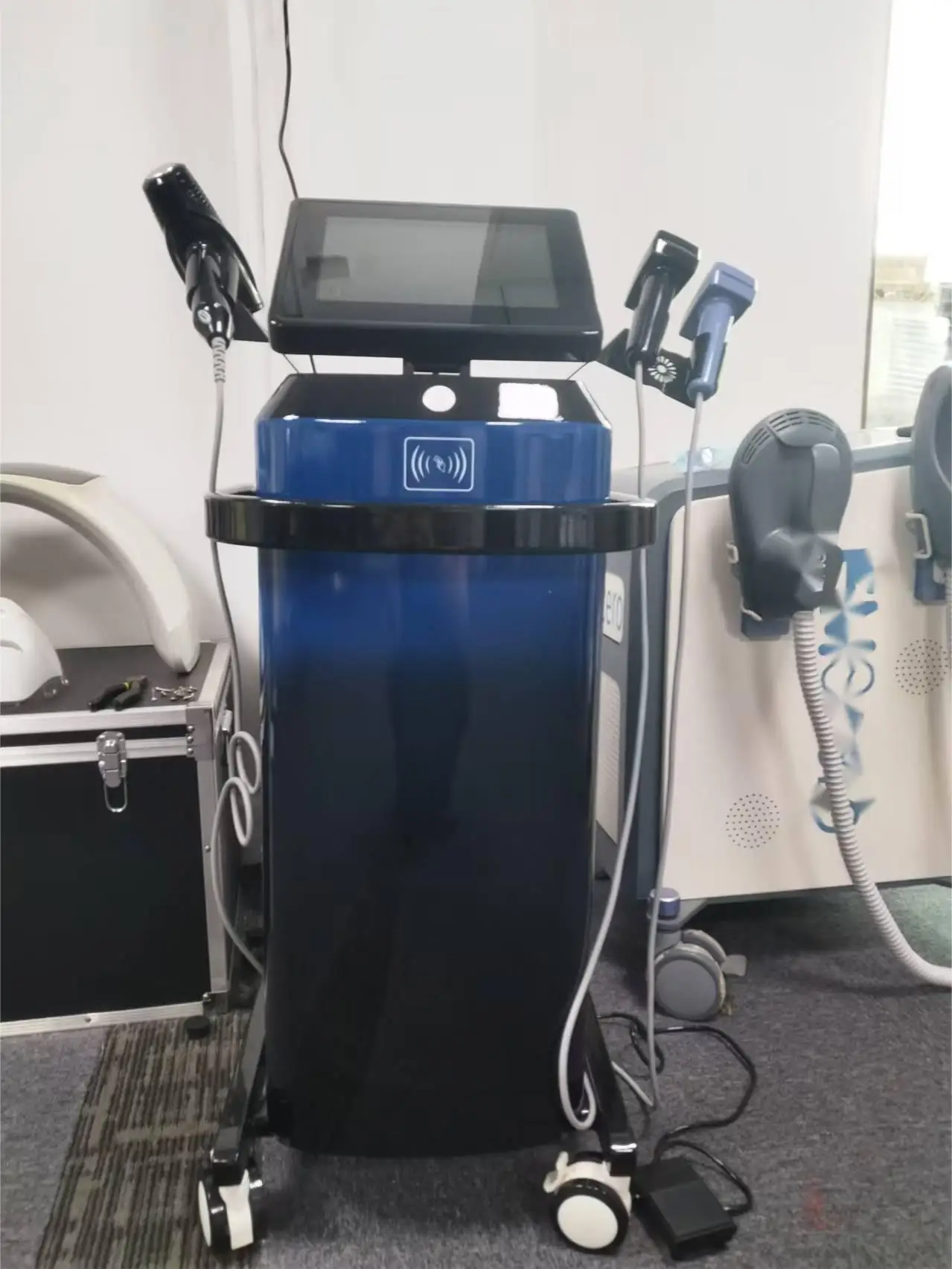 2024 New Version 3 in 1 M8 Facial and Body Beauty Machine with ice hammer shipping by sea
2024 New Version 3 in 1 M8 Facial and Body Beauty Machine with ice hammer shipping by sea