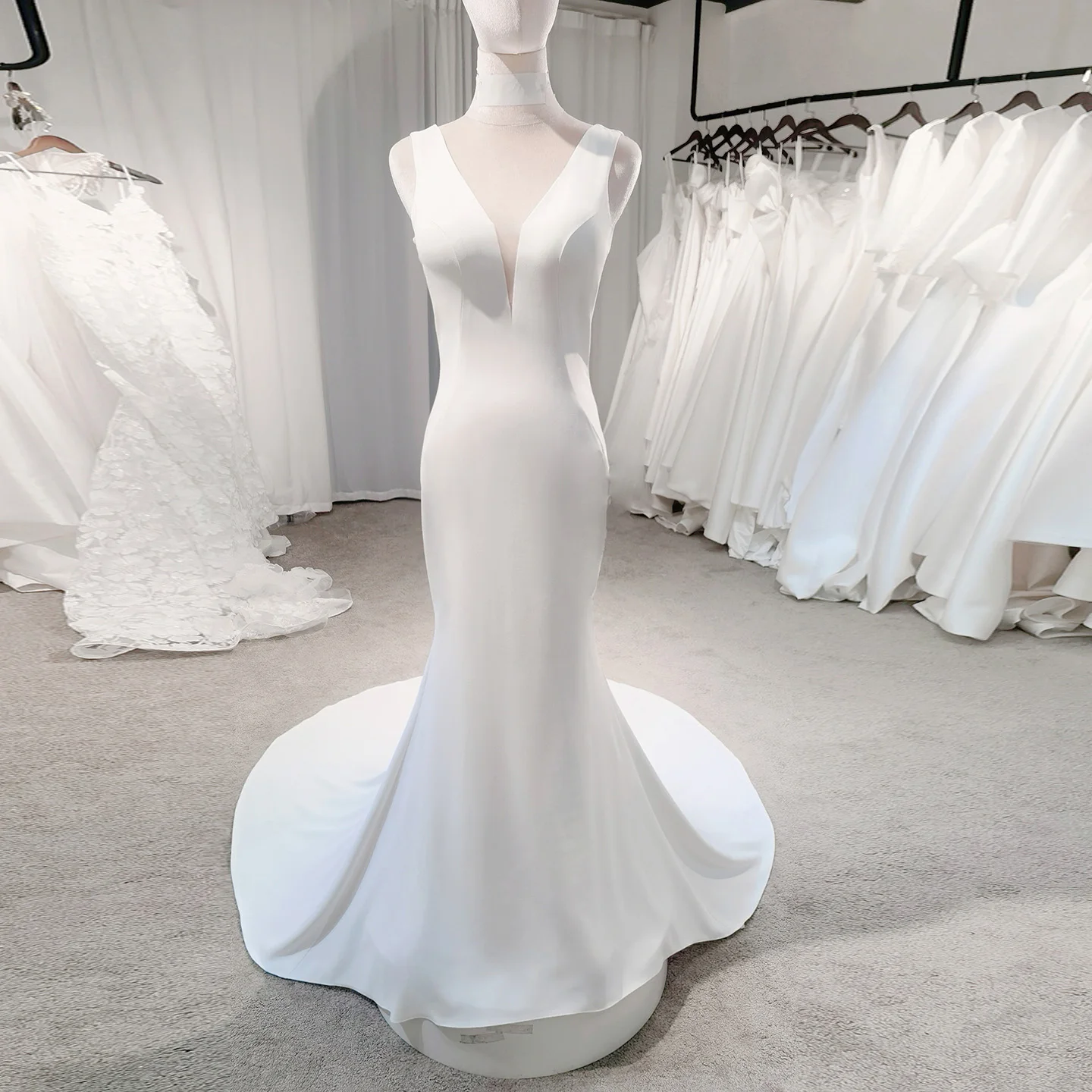 Sharon Said High Quality Elegant O-Neck Mermaid White Satin Wedding Dress 2025 Simple Sleeveless Bride Gowns AM008 Customized
Sharon Said High Quality Elegant O-Neck Mermaid White Satin Wedding Dress 2025 Simple Sleeveless Bride Gowns AM008 Customized