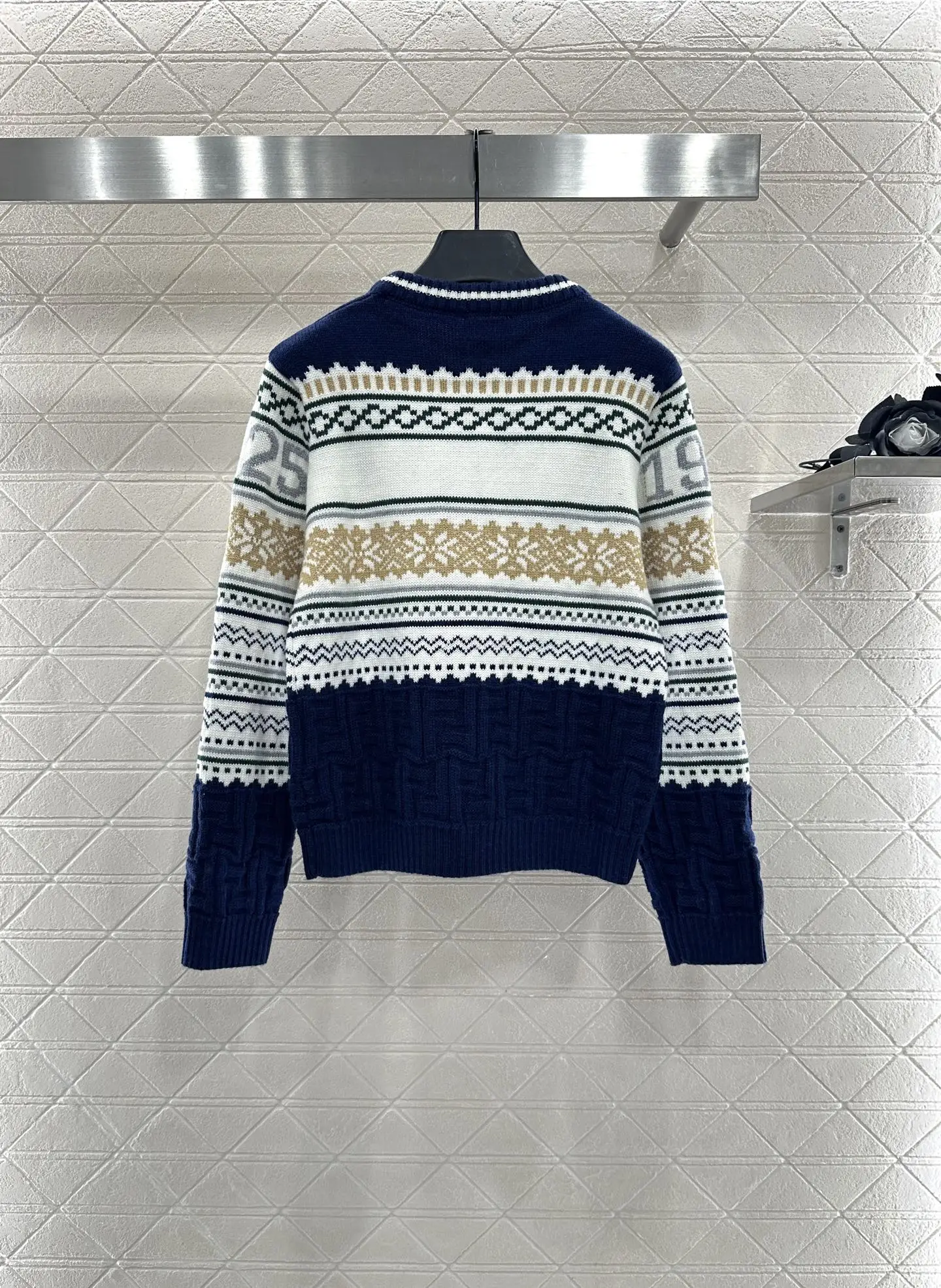 2025 Новый вязаный крючком пуловер с круглым вырезом 322
2025 Новый вязаный крючком пуловер с круглым вырезом 322