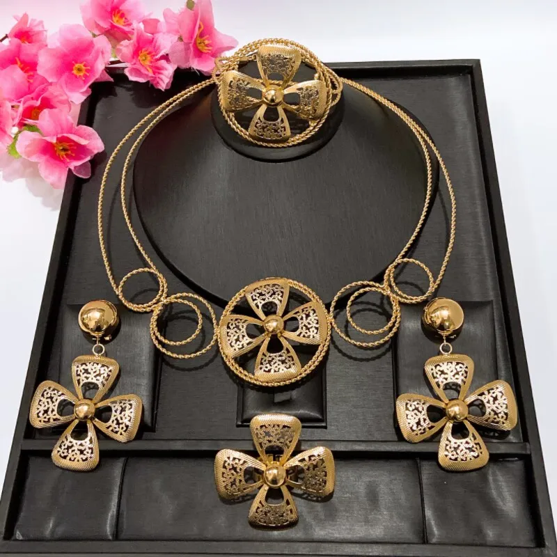 Yulaili 4Pcs Gold Plated Leaf Flower Jewelry Set for Women Dubai African Bridal Necklace Bracelet Earrings Ring Accessories
Yulaili 4Pcs Gold Plated Leaf Flower Jewelry Set for Women Dubai African Bridal Necklace Bracelet Earrings Ring Accessories