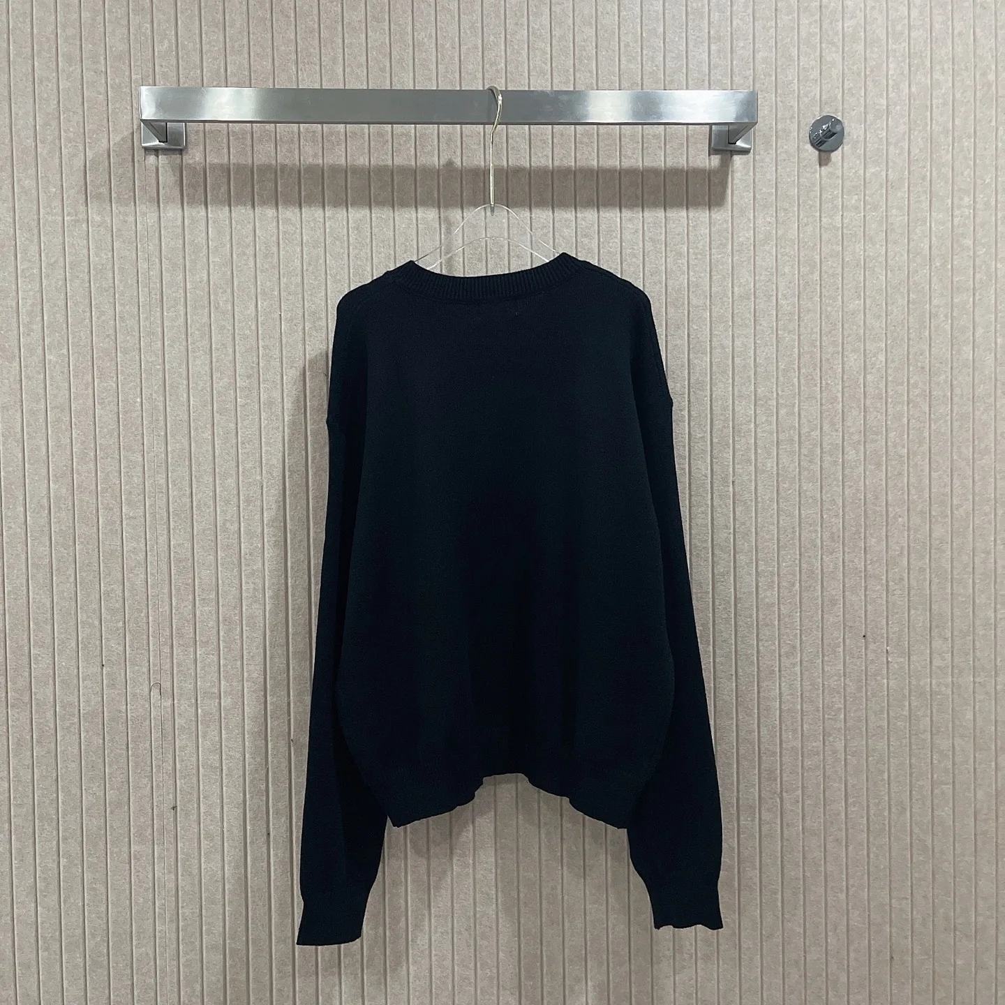 Осень/зима 2022, новая женская трикотажная рубашка с длинным рукавом и круглым вырезом
Осень/зима 2022, новая женская трикотажная рубашка с длинным рукавом и круглым вырезом