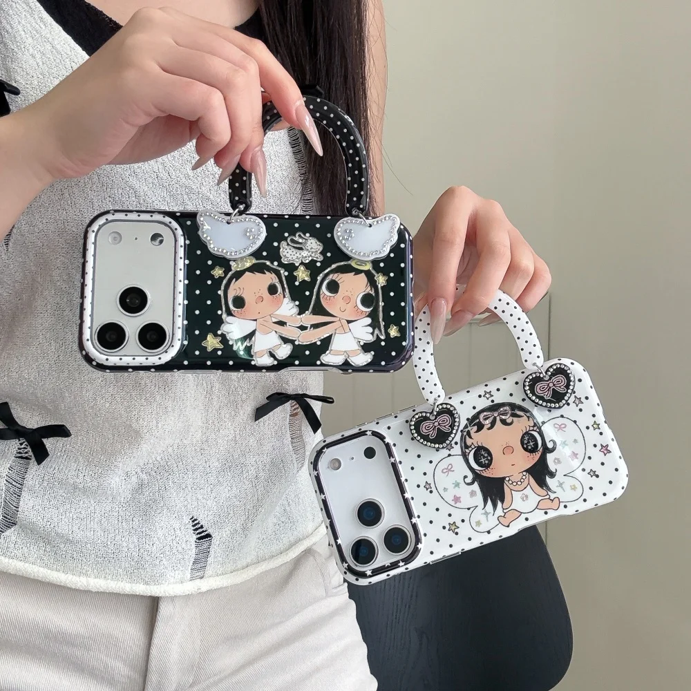 Y2K Korean Ins Cute Cartoon Angel Girl Phone Case For IPhone 17Pro 15 16 17 ProMax 15Pro Black And White Handbag Protective Case
Y2K Korean Ins Cute Cartoon Angel Girl Phone Case For IPhone 17Pro 15 16 17 ProMax 15Pro Black And White Handbag Protective Case