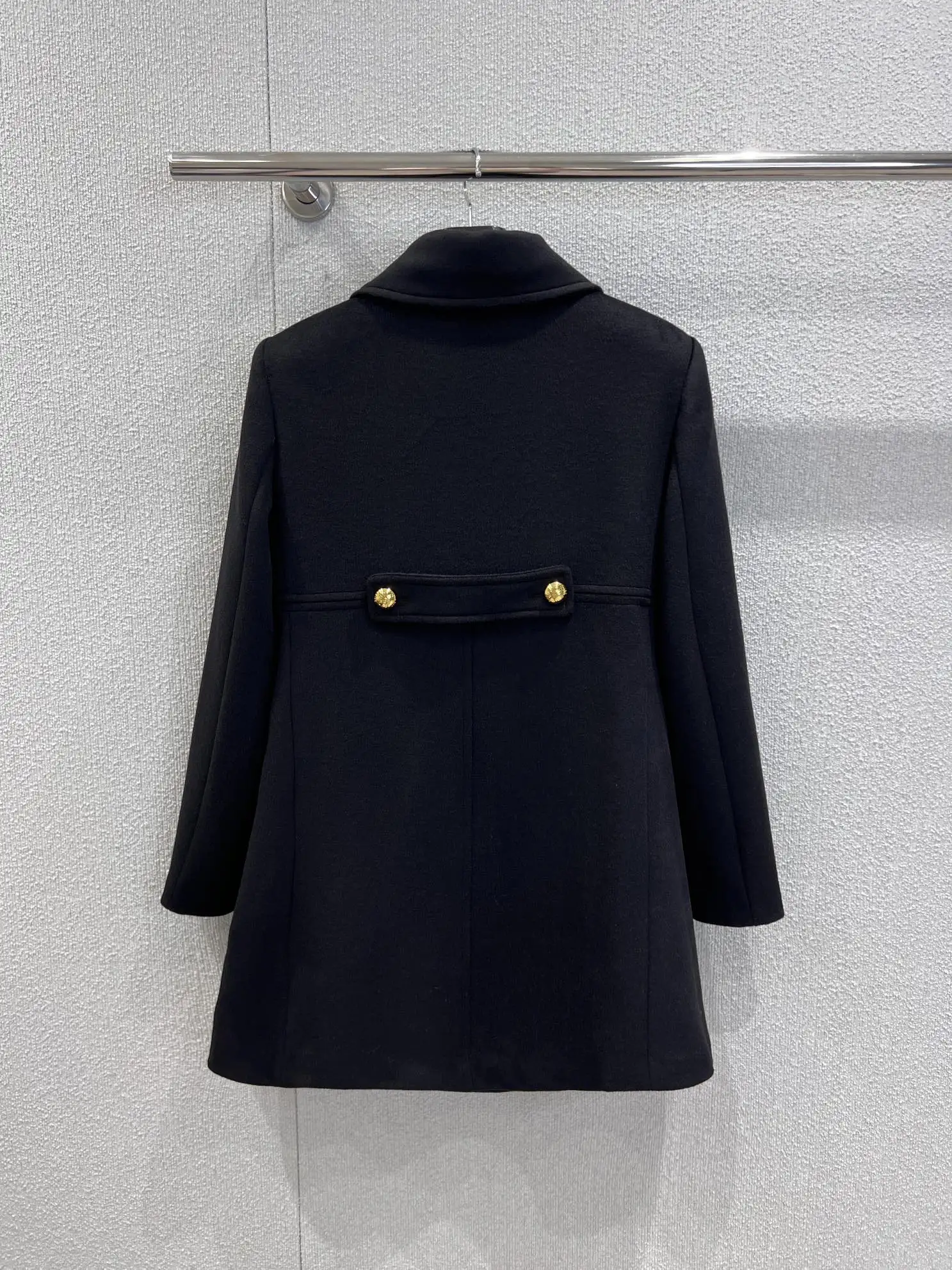 2025 Autumn and Winter New Casual Loose Double-breasted Loose Woolen Mid-length Coat ZXM003
2025 Autumn and Winter New Casual Loose Double-breasted Loose Woolen Mid-length Coat ZXM003