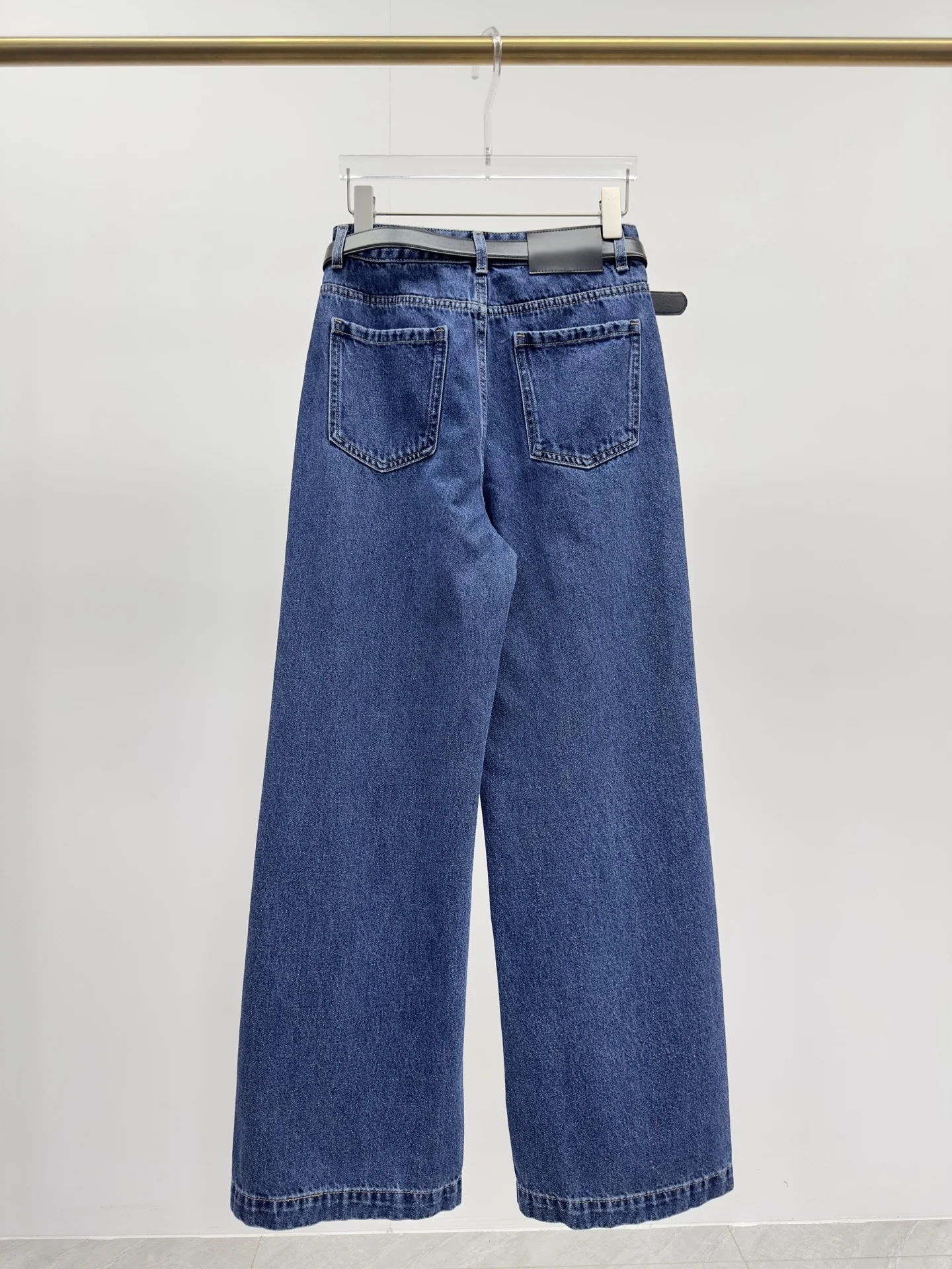 2025 New jeans trousers pants solid cotton waistband Fashionable Versatile Slimming Figure-hugging winter autumn
2025 New jeans trousers pants solid cotton waistband Fashionable Versatile Slimming Figure-hugging winter autumn