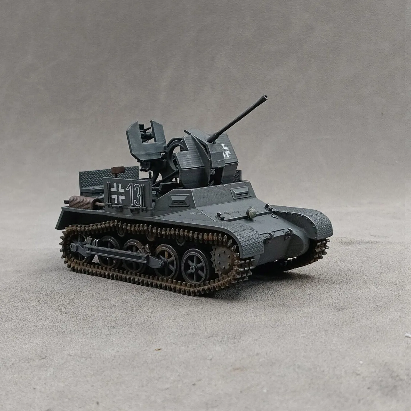 1/35 German Flakpanzer I (Flakpanzer I, Sd.Kfz.101), SLA printing hand-colored finished model decorative ornament
1/35 German Flakpanzer I (Flakpanzer I, Sd.Kfz.101), SLA printing hand-colored finished model decorative ornament