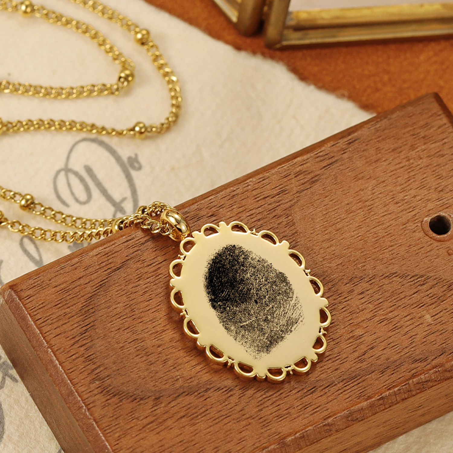 Personalized Hollow Lace Elliptical Fingerprint Necklace Personalized Bead Chain Stainless Steel Commemorative Gift For Her
Personalized Hollow Lace Elliptical Fingerprint Necklace Personalized Bead Chain Stainless Steel Commemorative Gift For Her