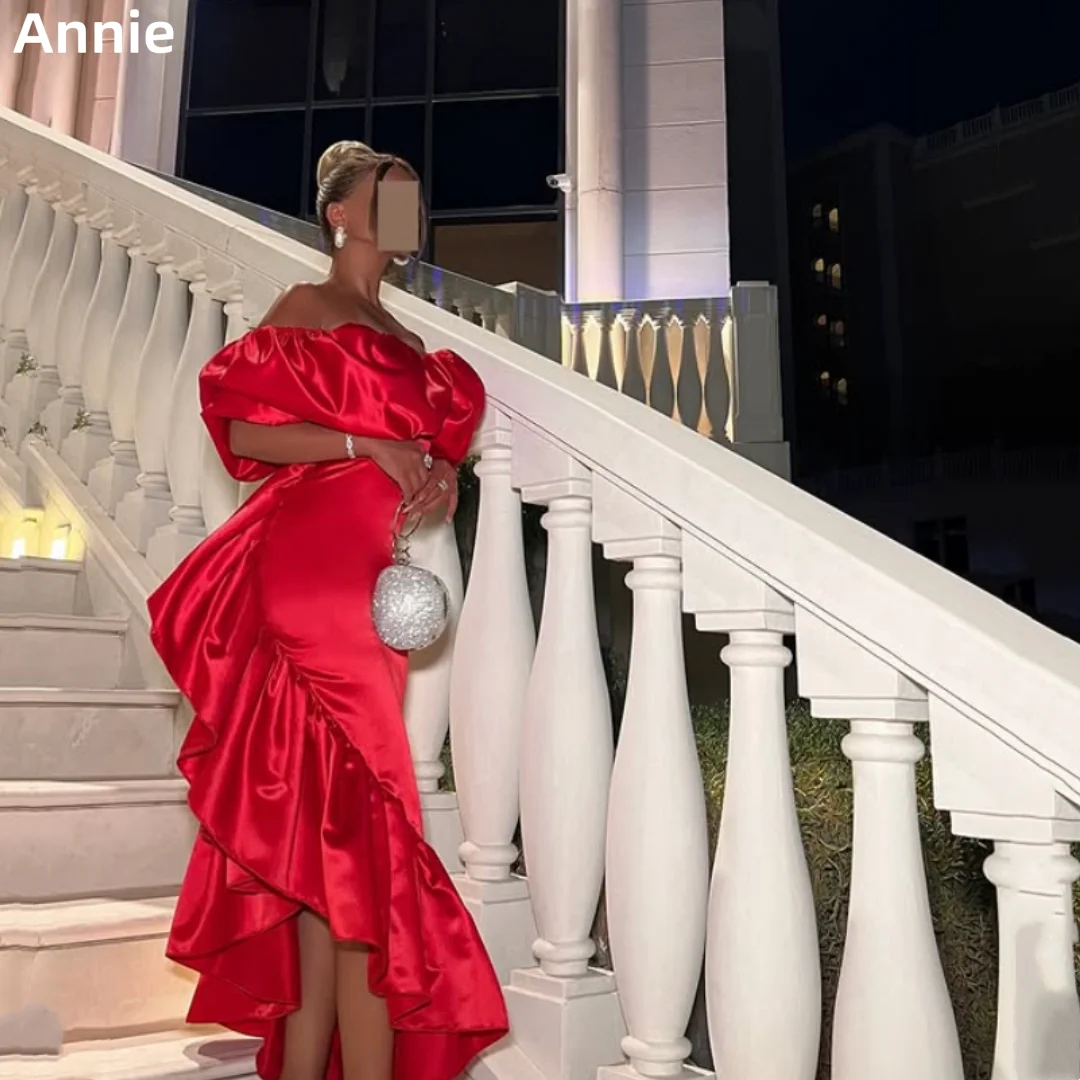 Annie Red Fluffy Плечевые бретели Пром платья Атласные вечерние платья с высокими и низкими оборками Элегантные женские вечерние платья فساتين سهرة 
Annie Red Fluffy Плечевые бретели Пром платья Атласные вечерние платья с высокими и низкими оборками Элегантные женские вечерние платья فساتين سهرة