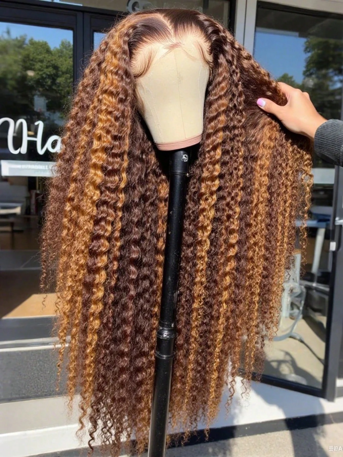 Highlight Ombre Loose Deep Wave Wig 100% Human Hair Ready To Wear 13x6 Lace Closure Curly 4/27 Preplucked Hairline 220Density
Highlight Ombre Loose Deep Wave Wig 100% Human Hair Ready To Wear 13x6 Lace Closure Curly 4/27 Preplucked Hairline 220Density