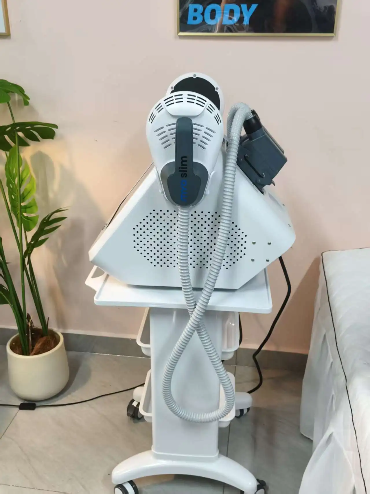 Профессиональное обновление 6500 Вт Myoslim RF машина EMs Body Slim стимуляция мышц EMS PRO Ultra Sculpt для похудения
Профессиональное обновление 6500 Вт Myoslim RF машина EMs Body Slim стимуляция мышц EMS PRO Ultra Sculpt для похудения