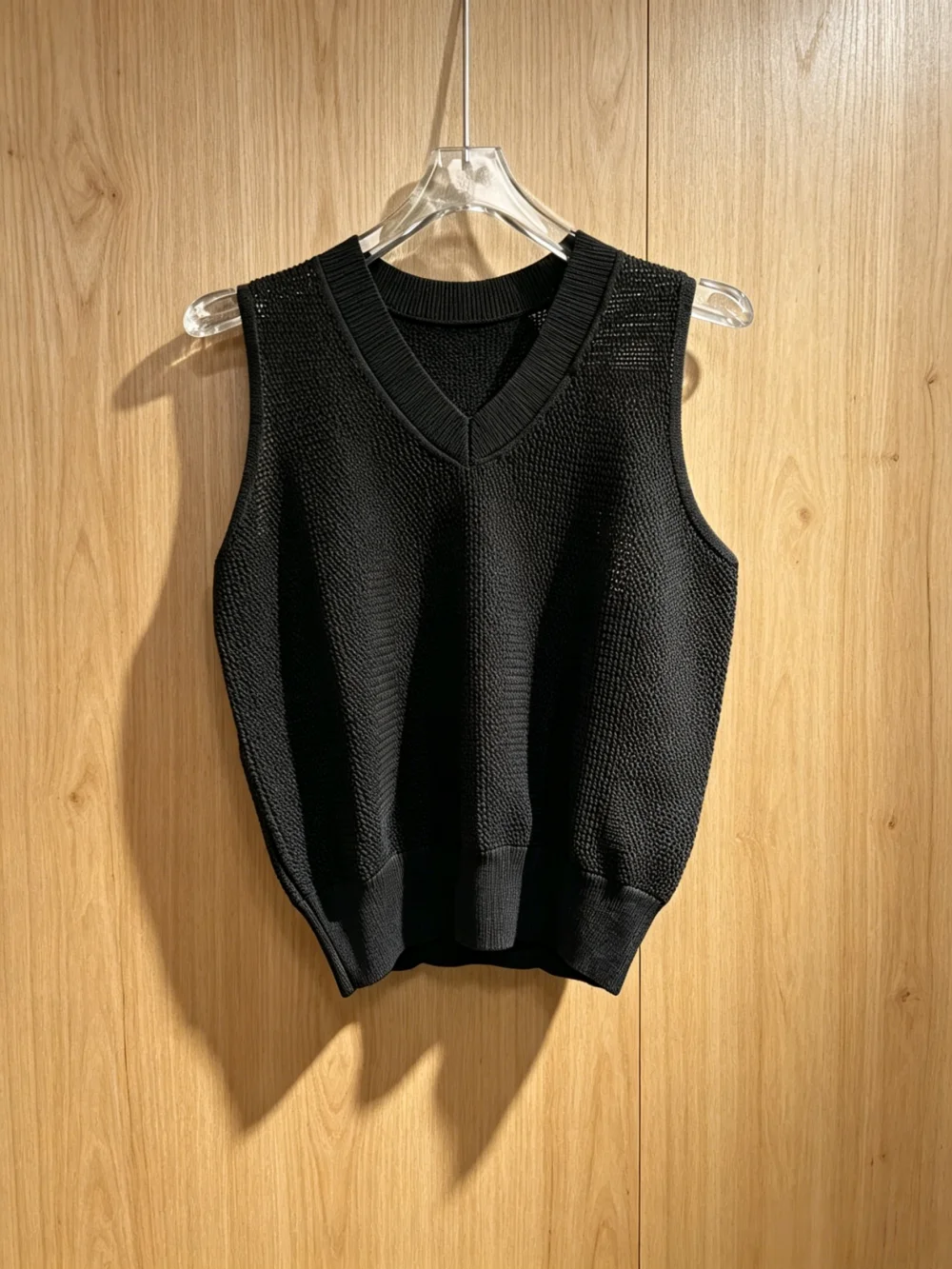 2026 New Style Womens Black Vest Size M L Loose Simple Casual Code 009
2026 New Style Womens Black Vest Size M L Loose Simple Casual Code 009
