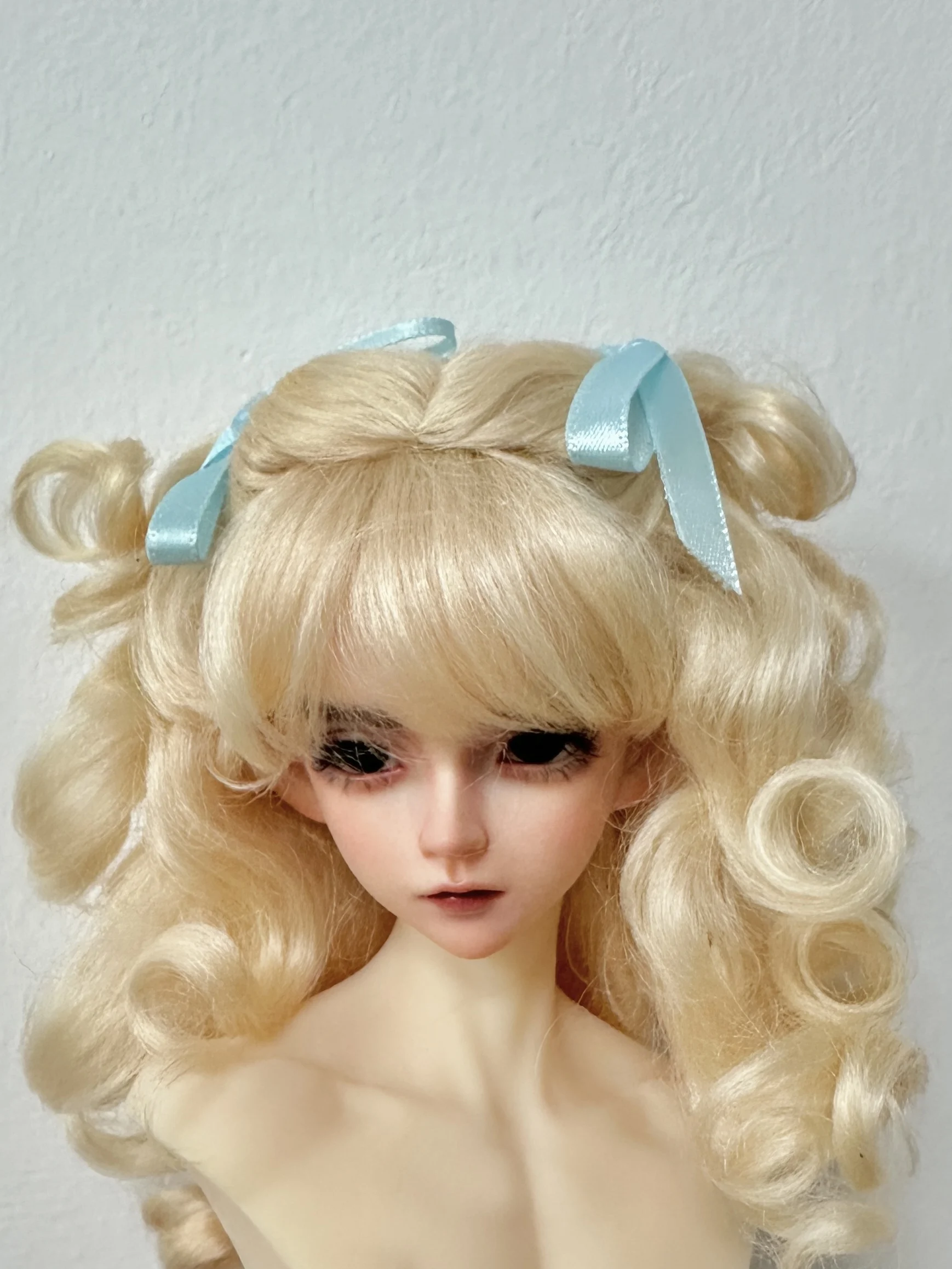 FStyler Mohair Doll Wig with Pink and Blue Bows Fluffy BJD Doll Various Colors Doll Accessories Hair Customization 1/3 1/4
FStyler Mohair Doll Wig with Pink and Blue Bows Fluffy BJD Doll Various Colors Doll Accessories Hair Customization 1/3 1/4