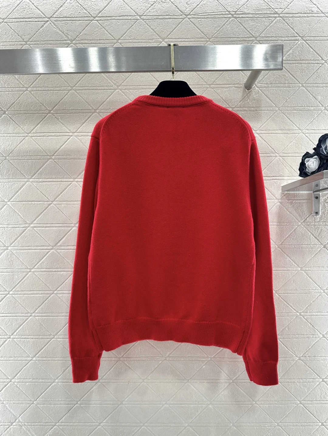 Autumn and Winter 2025 New Casual Women's Clothing Solid Color Women's Cashmere Crew Neck Knitted High-Quality Classic Sweaters
Autumn and Winter 2025 New Casual Women's Clothing Solid Color Women's Cashmere Crew Neck Knitted High-Quality Classic Sweaters