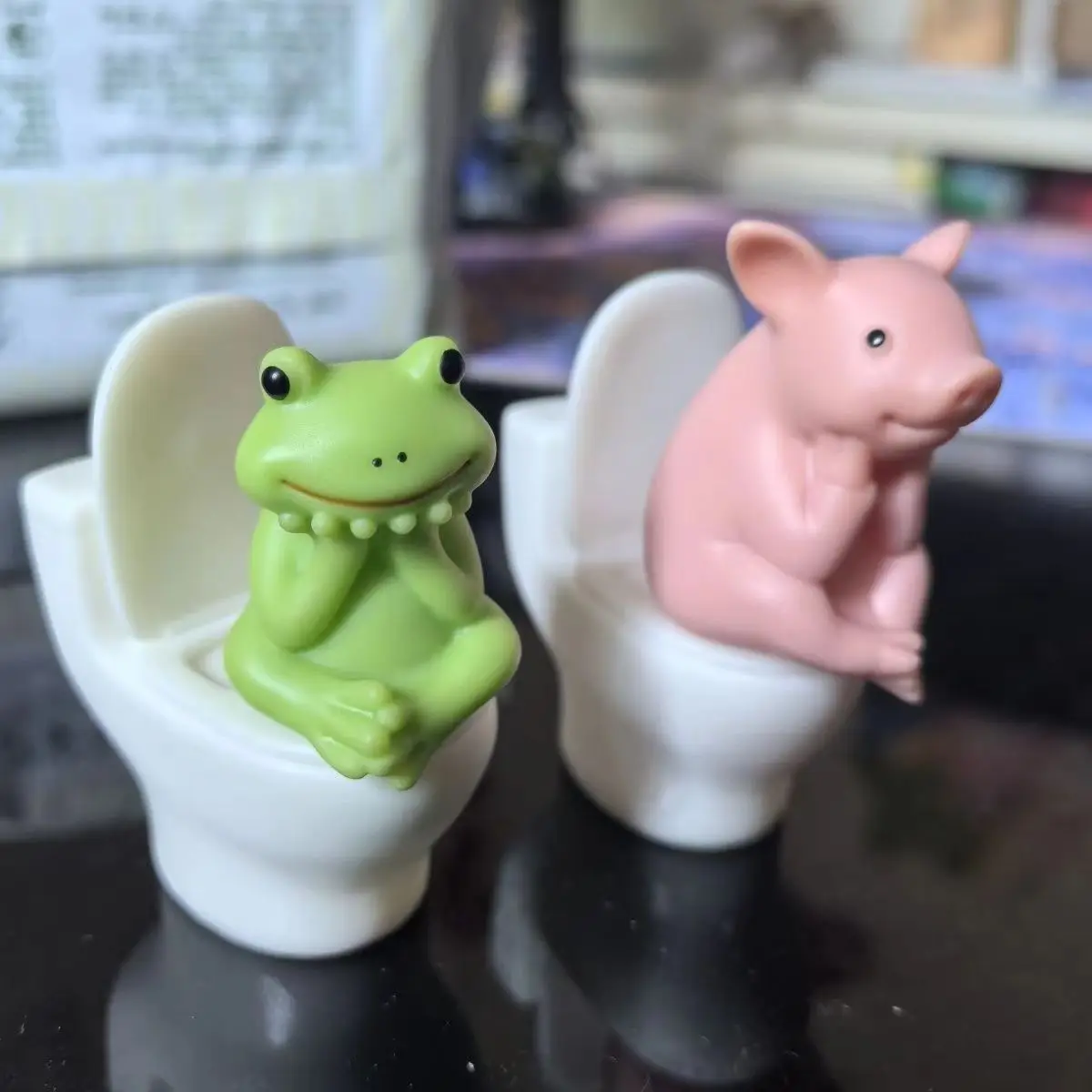 Charming Hand-Painted Mini Pig Figurine Statue Decor with Vibrant Colors for Home Bathroom Car Ornament Perfect Gift Idea
Charming Hand-Painted Mini Pig Figurine Statue Decor with Vibrant Colors for Home Bathroom Car Ornament Perfect Gift Idea