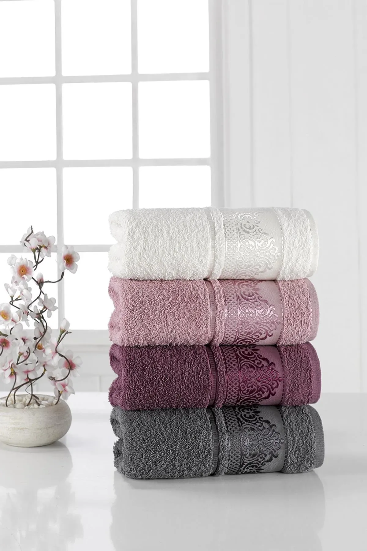 Hand and Face Towel. Product Quality: 100% Cotton. Dimension: 50X85 Cm. There are 4 Pieces in the Package.
Hand and Face Towel. Product Quality: 100% Cotton. Dimension: 50X85 Cm. There are 4 Pieces in the Package.