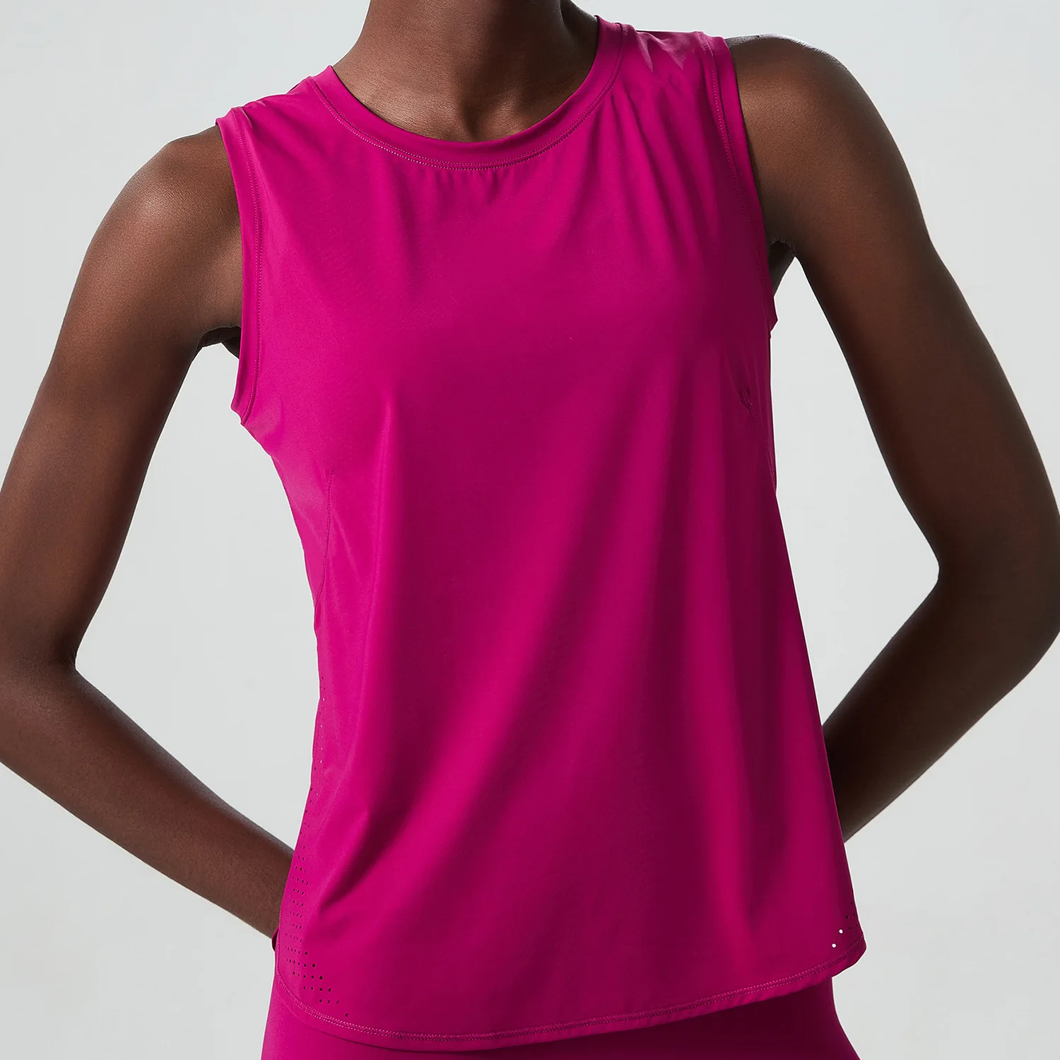 INLUMINE Loose Sleeveless Yoga T-Shirt Women Fitness Running Tank Top Breathable Quick Dry Gym Vest Female Workout Sportswear
INLUMINE Loose Sleeveless Yoga T-Shirt Women Fitness Running Tank Top Breathable Quick Dry Gym Vest Female Workout Sportswear