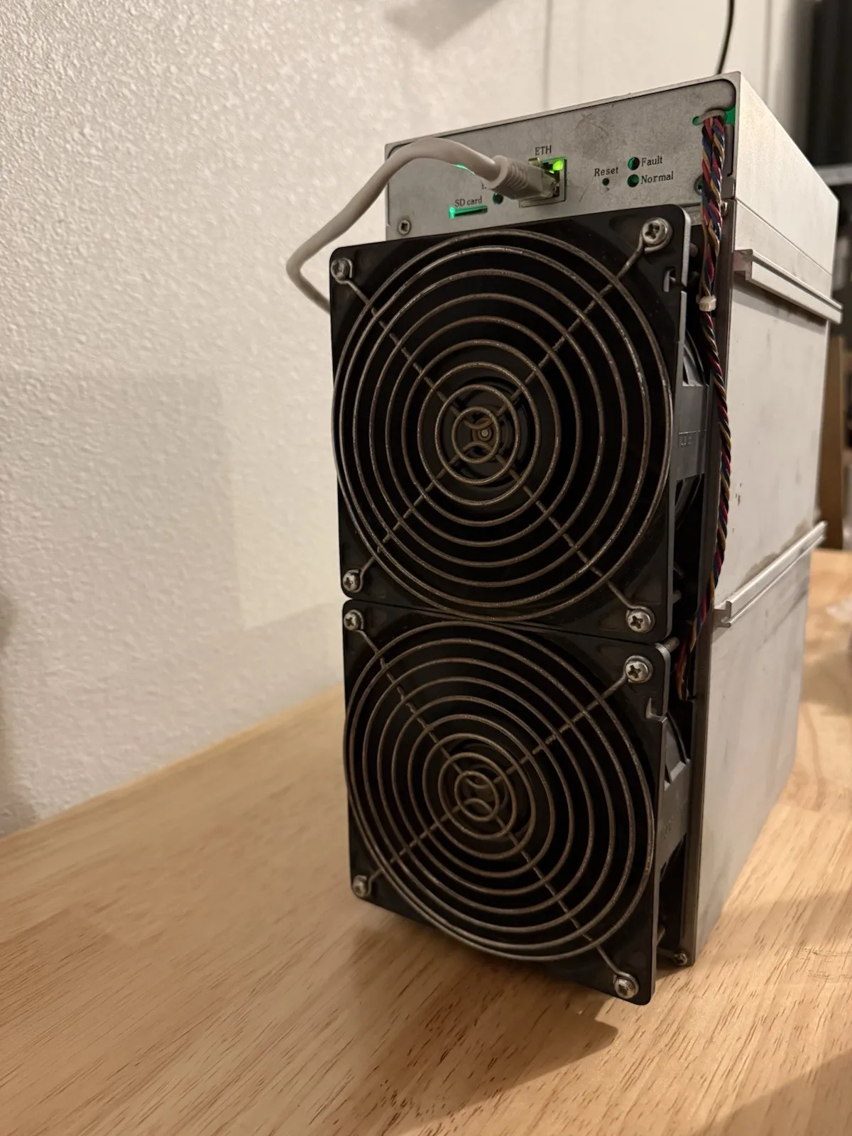 LA BUY 2 GET 1 FREE Bitmain Antminer Z15 USA Stock Ready to ship
LA BUY 2 GET 1 FREE Bitmain Antminer Z15 USA Stock Ready to ship