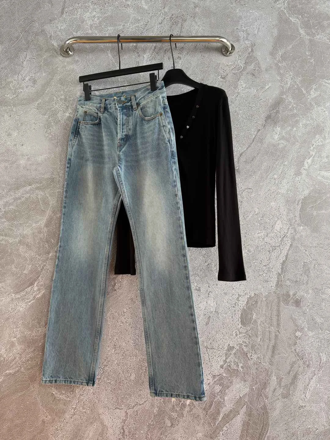 High Quality Spring And Summer Women's Casual Fashion Buttons Pockets Washed Cotton Denim Pants Distressed Straight Jeans JQ115
High Quality Spring And Summer Women's Casual Fashion Buttons Pockets Washed Cotton Denim Pants Distressed Straight Jeans JQ115