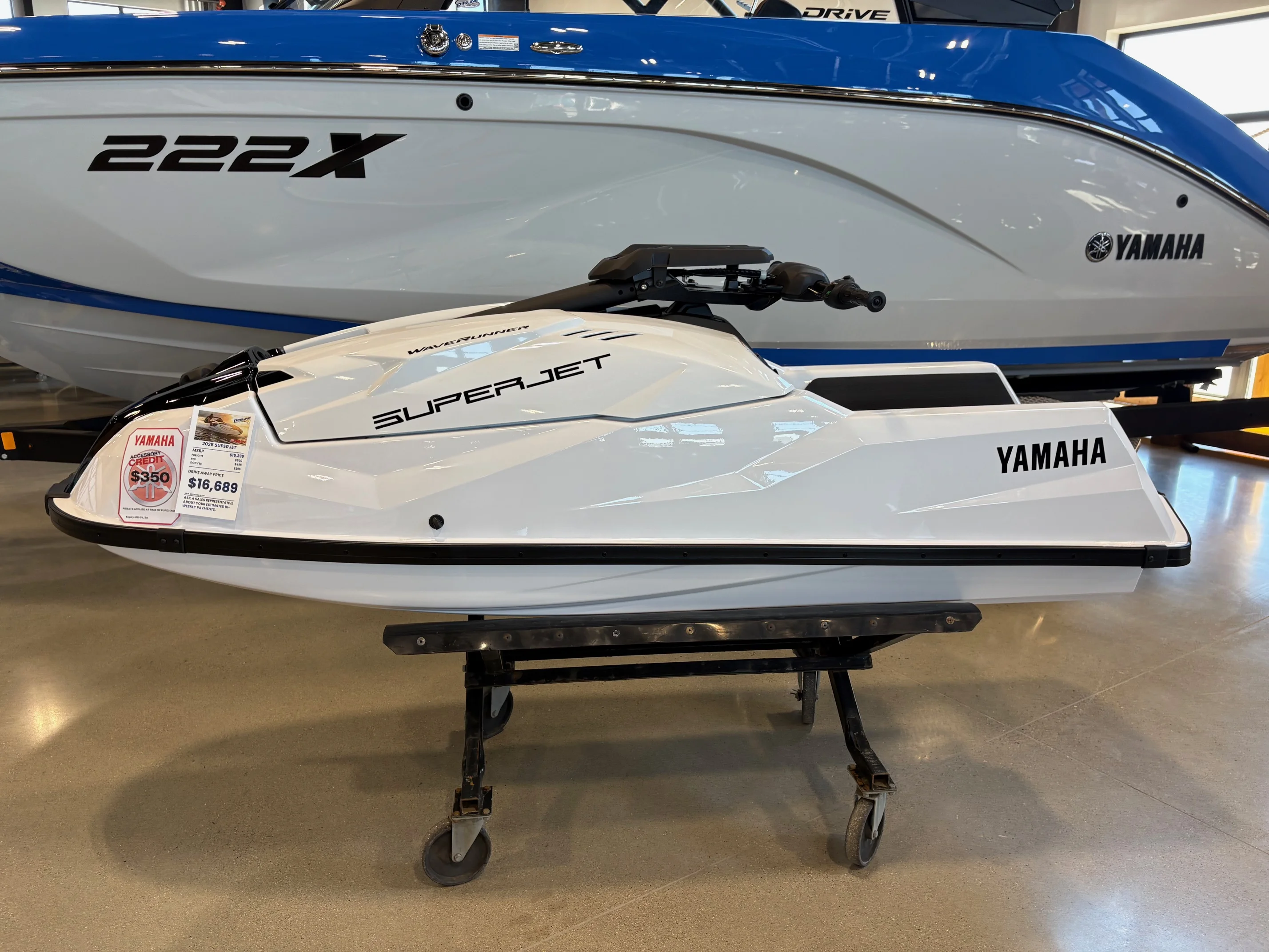 BRAND NEW 2025 Yamahass Superjet WaveRunner Top Speed Two Seater Personal Watercraft SuperJet
BRAND NEW 2025 Yamahass Superjet WaveRunner Top Speed Two Seater Personal Watercraft SuperJet