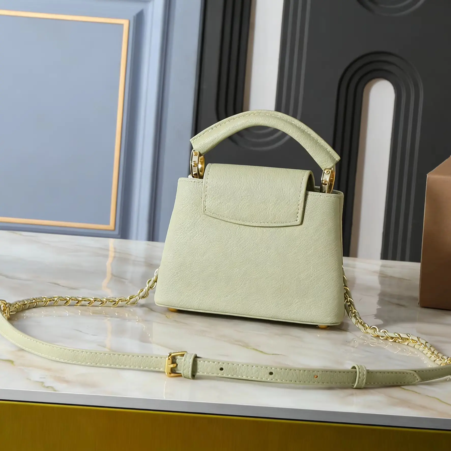 Модная мини-сумка из хлопкового холста на весну 2026 года, ручная или через плечо, с достаточной вместимостью, 21 x 14 x 8 см
Модная мини-сумка из хлопкового холста на весну 2026 года, ручная или через плечо, с достаточной вместимостью, 21 x 14 x 8 см