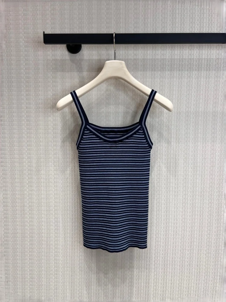 Summer Women's Camisole Contrasting Stripes Slim Fit Elastic Knitted Vest Top
Summer Women's Camisole Contrasting Stripes Slim Fit Elastic Knitted Vest Top