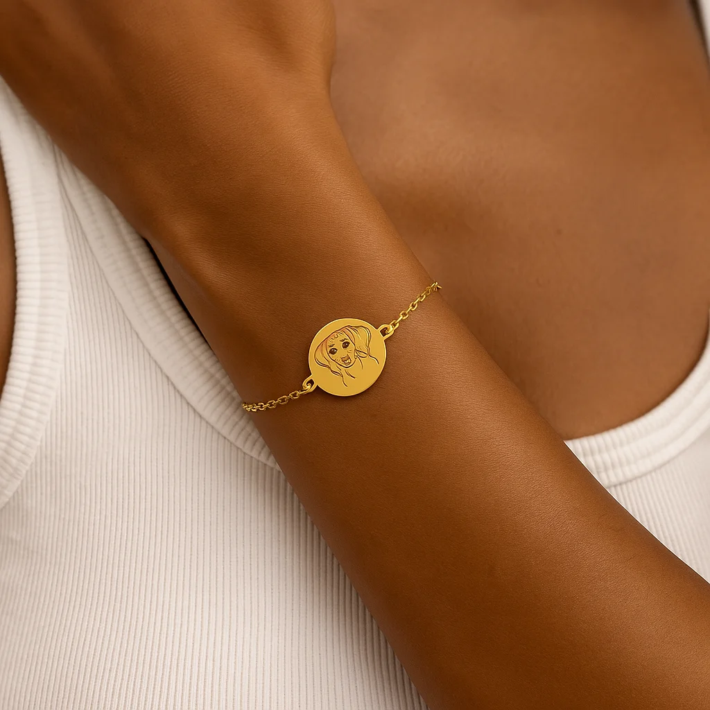 Personalized Minimalist Gold Plated Pet Portrait Bracelet, , Custom Pet Memorial Bracelet Picture Jewelry, Dog & Cat Gift
Personalized Minimalist Gold Plated Pet Portrait Bracelet, , Custom Pet Memorial Bracelet Picture Jewelry, Dog & Cat Gift