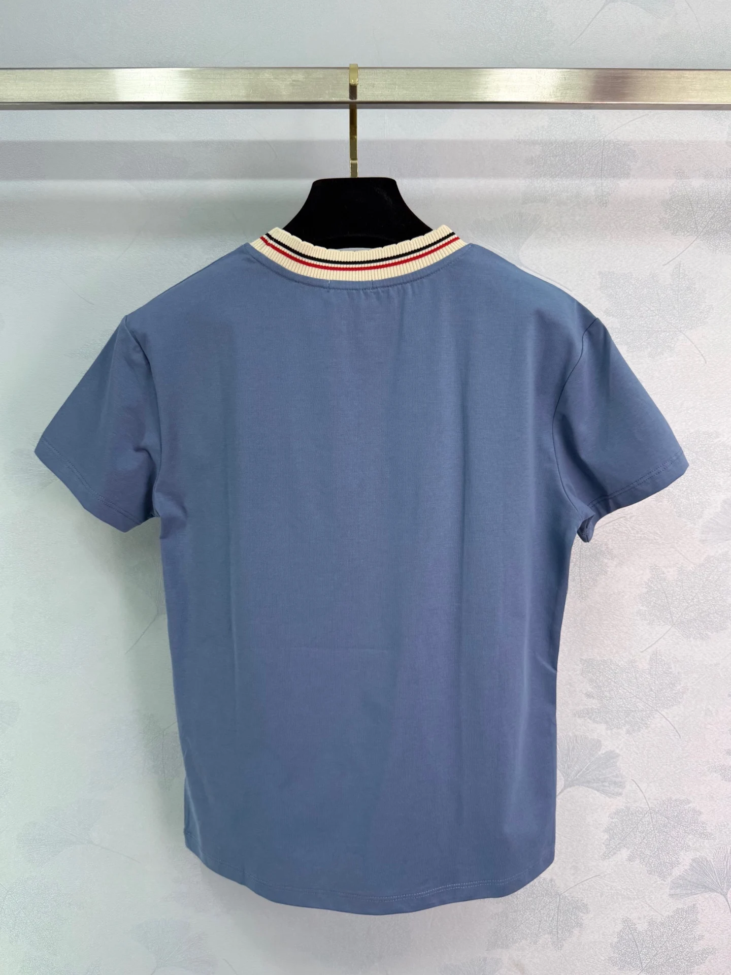 2025 Summer New Short Sleeve Round Neck Haze Blue Stripe Collar Design with Embroidered Love Letter WYY-56
2025 Summer New Short Sleeve Round Neck Haze Blue Stripe Collar Design with Embroidered Love Letter WYY-56