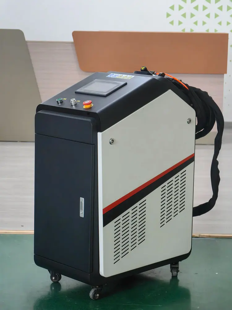 500W Portable Pulse Laser Cleaning Machine Metal Surface Rust Removal Wood Wall Paint Cleaning
500W Portable Pulse Laser Cleaning Machine Metal Surface Rust Removal Wood Wall Paint Cleaning
