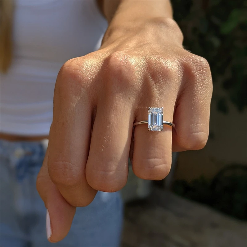 RandH 10*7mm 3.5CT Elongate Emerald Ice Cut 18K Solid White Yellow Gold Fine Jewlery Gold Ring 750 585 Women's Engagent Ring
RandH 10*7mm 3.5CT Elongate Emerald Ice Cut 18K Solid White Yellow Gold Fine Jewlery Gold Ring 750 585 Women's Engagent Ring