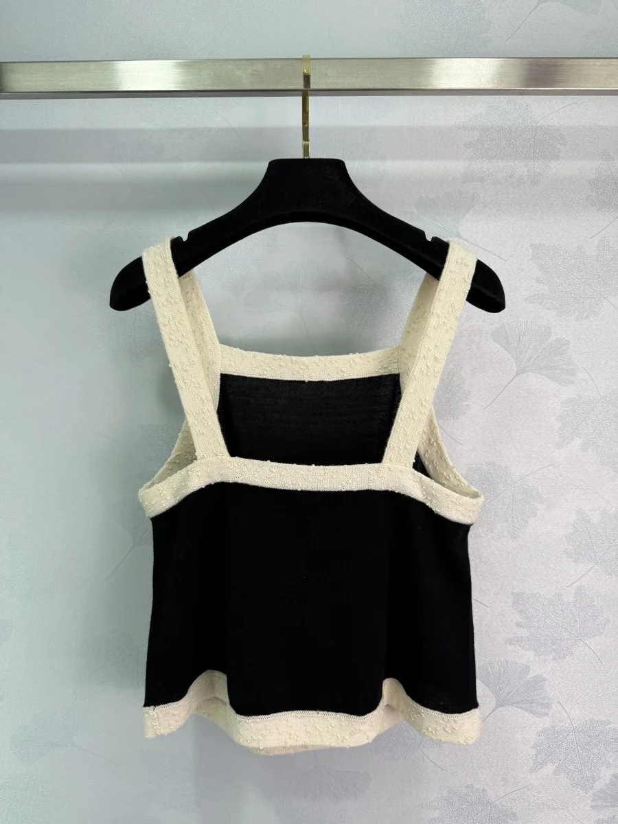 2025 New Wool Sweater Vest Sleeveless O-neck Pockets Pullover Fashionable Versatile Slimming Figure-hugging
2025 New Wool Sweater Vest Sleeveless O-neck Pockets Pullover Fashionable Versatile Slimming Figure-hugging