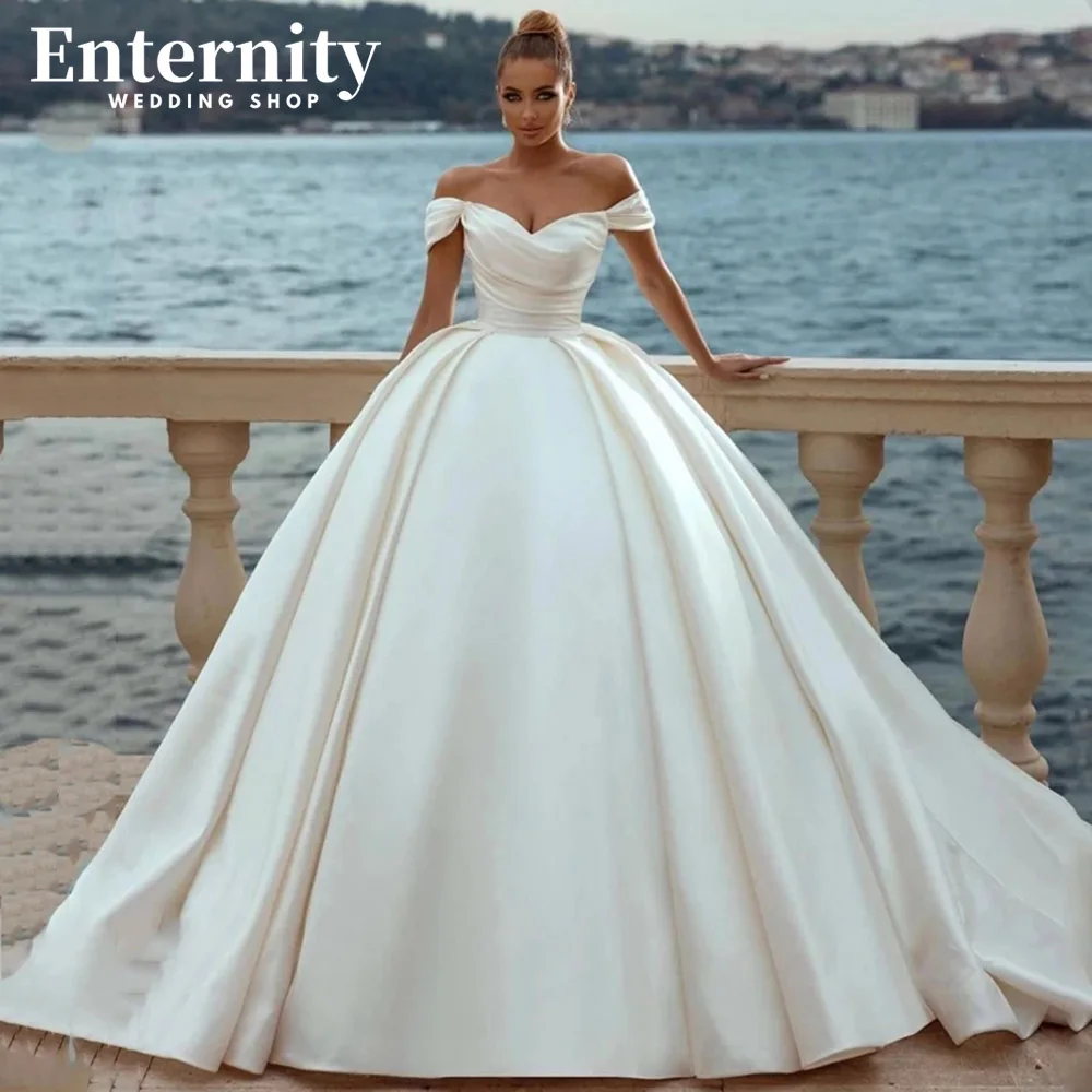 Graceful Sweethaert Lace Up Back Bridal Gown Off The Shoulder Ball Gown Vestidos De Novia Elegant Pleats Wedding Dresses
Graceful Sweethaert Lace Up Back Bridal Gown Off The Shoulder Ball Gown Vestidos De Novia Elegant Pleats Wedding Dresses
