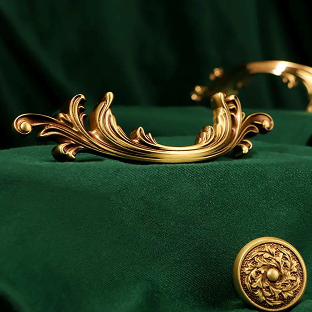 Vintage Brass Door Handles Luxury Kitchen Pulls Classic Furniture Cabinet Handles Top Quality Door Handles Wholesale
Vintage Brass Door Handles Luxury Kitchen Pulls Classic Furniture Cabinet Handles Top Quality Door Handles Wholesale