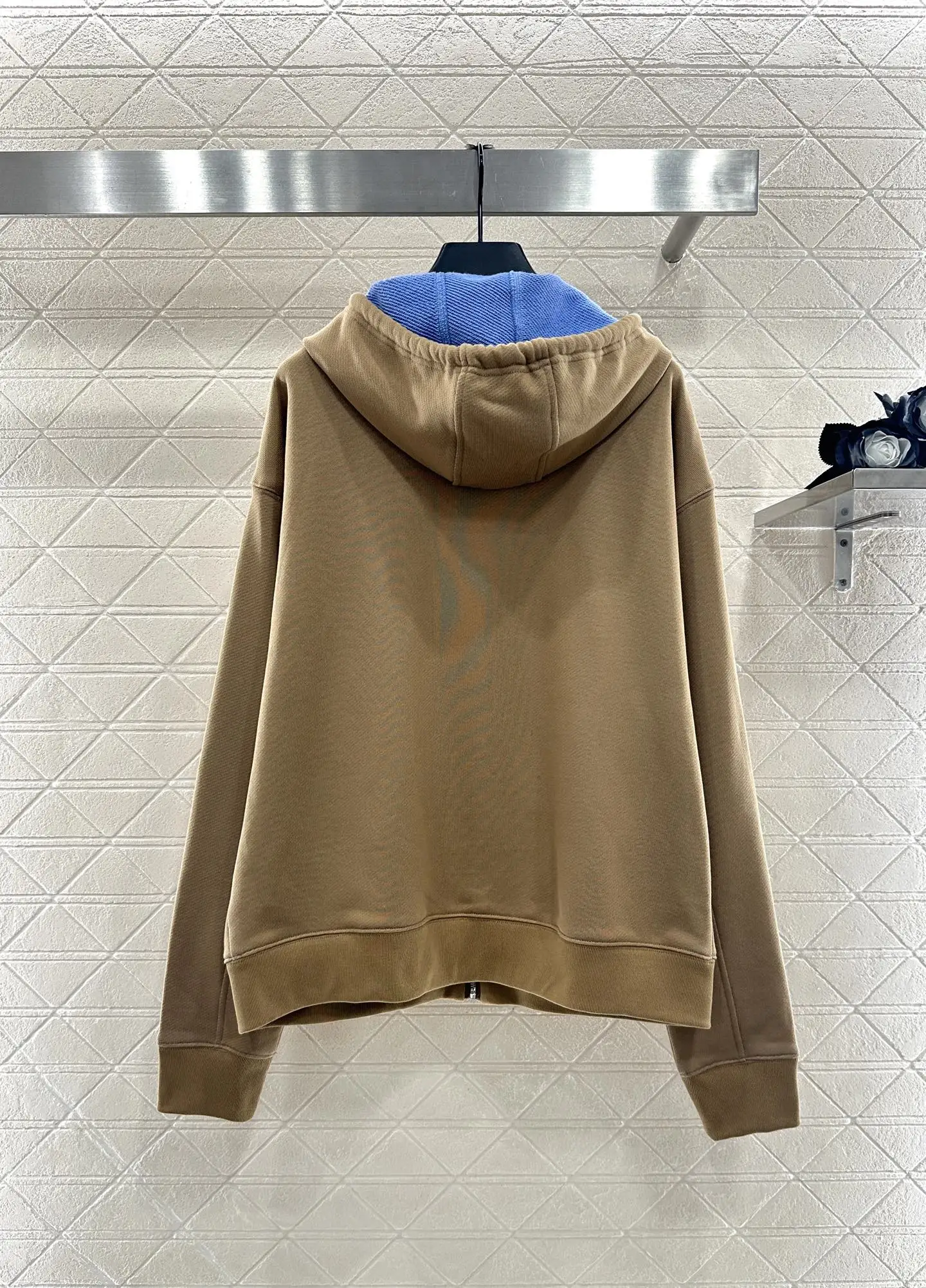 2025 ранняя осень, высокоинтеллектуальная женская хлопковая верхняя куртка неправильного цвета, универсальная куртка на молнии с капюшоном 
2025 ранняя осень, высокоинтеллектуальная женская хлопковая верхняя куртка неправильного цвета, универсальная куртка на молнии с капюшоном