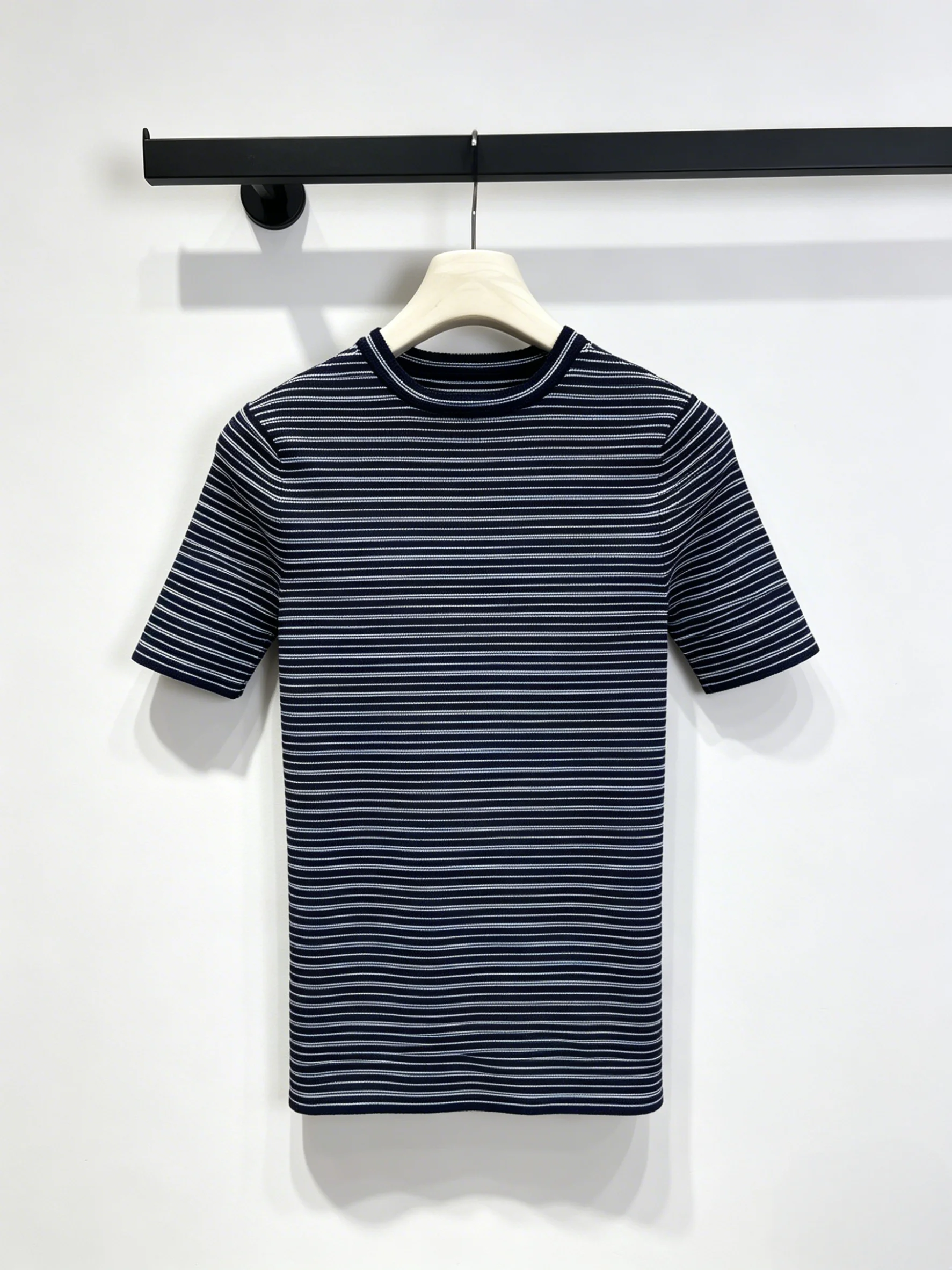 2026 New Women Striped Knit T-Shirt Size M L Slim Fit Crew Neck Short Sleeve Casual Code 031
2026 New Women Striped Knit T-Shirt Size M L Slim Fit Crew Neck Short Sleeve Casual Code 031