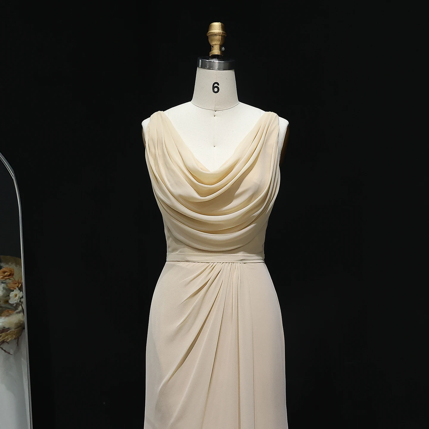 Sharon Said 2025 Elegant Coral Chiffon Mermaid Bridesmaid Dress Simple Sleeveless Women Wedding Guest Gowns BS271 Customized
Sharon Said 2025 Elegant Coral Chiffon Mermaid Bridesmaid Dress Simple Sleeveless Women Wedding Guest Gowns BS271 Customized