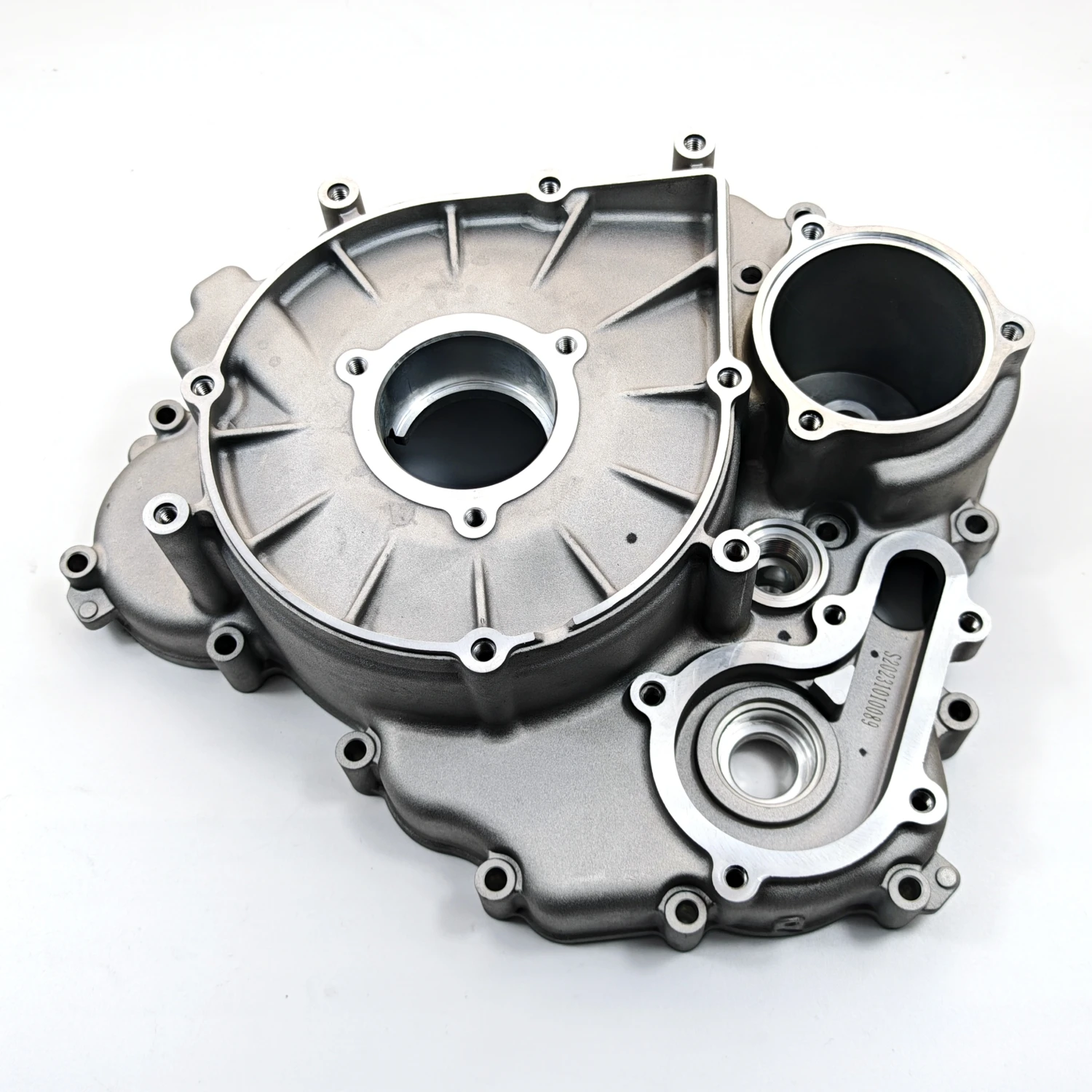 Left Crankcase Cover for CFmoto 400 450 500S 520 500HO 550 600 Touring 625 0GR0-014001-10000 0GR0-014001-10001 0GR0-014001-10002
Left Crankcase Cover for CFmoto 400 450 500S 520 500HO 550 600 Touring 625 0GR0-014001-10000 0GR0-014001-10001 0GR0-014001-10002