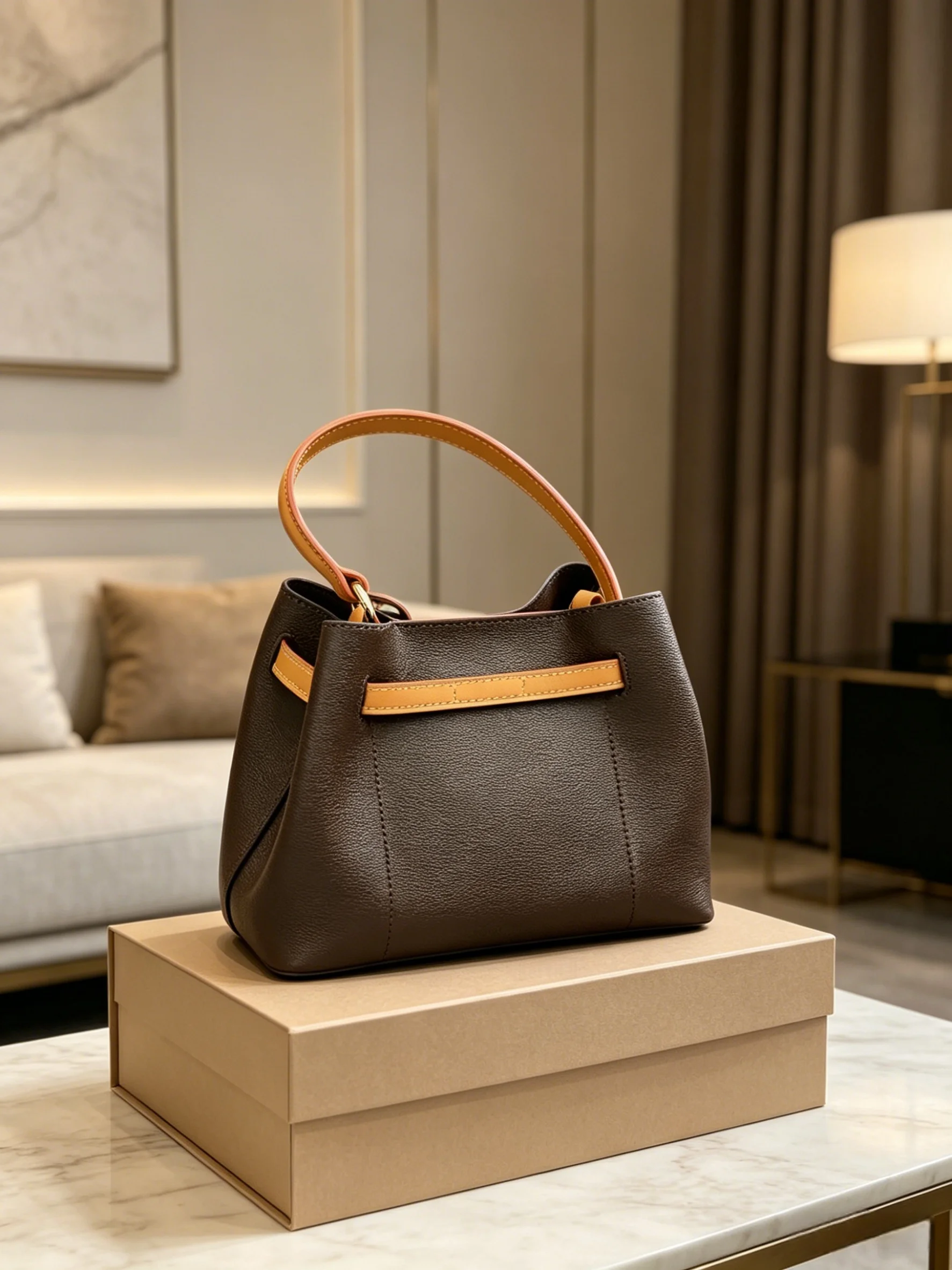 2026 New Tote Bucket Bag Relaxed Style Handheld Crossbody Purse 22X16cm ZX2627
2026 New Tote Bucket Bag Relaxed Style Handheld Crossbody Purse 22X16cm ZX2627