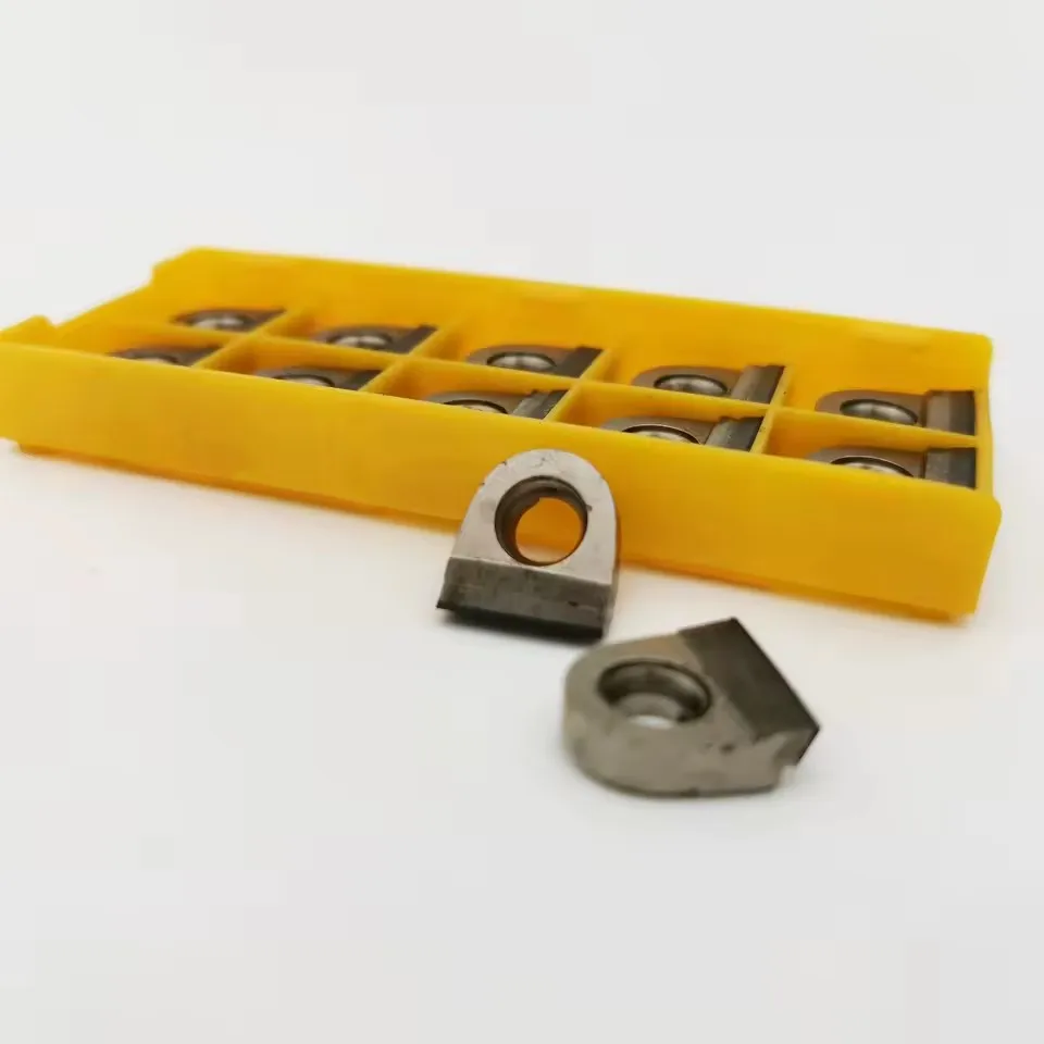 Replaceable Blade for Edge Banding Machine Bander Knife Woodworking Tool Pre-milling Cutter PCD CBN Diamond Insert
Replaceable Blade for Edge Banding Machine Bander Knife Woodworking Tool Pre-milling Cutter PCD CBN Diamond Insert