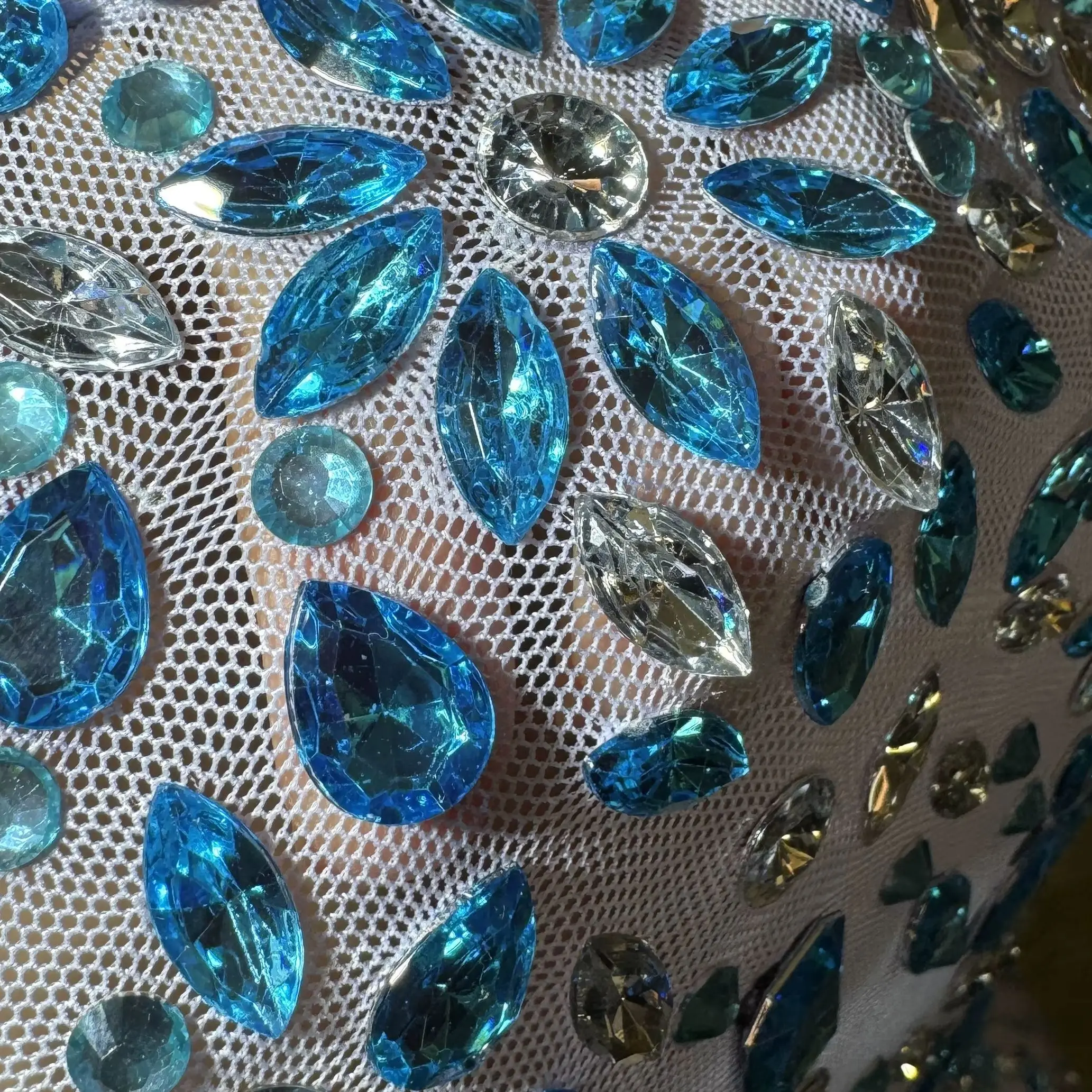 ZD Blue Rhinestone Mini Dress Women Strapless Bodycon Crystal Sexy Evening Party Clubwear Short Dress
ZD Blue Rhinestone Mini Dress Women Strapless Bodycon Crystal Sexy Evening Party Clubwear Short Dress