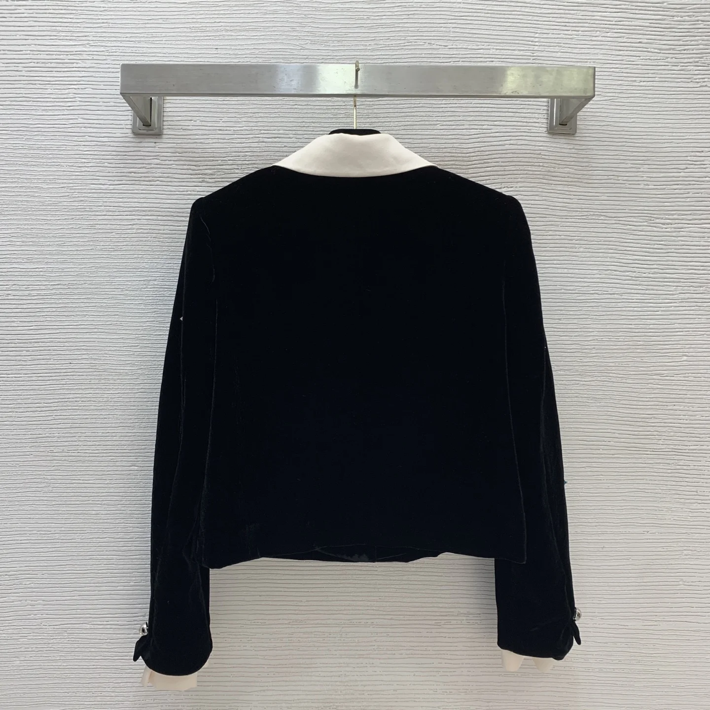 Новинка осени и зимы 2022, модное золотое бархатное роскошное пальто для украшения ногтей из бисера для тяжелой промышленности, контрастное пальто с кукольным воротником
Новинка осени и зимы 2022, модное золотое бархатное роскошное пальто для украшения ногтей из бисера для тяжелой промышленности, контрастное пальто с кукольным воротником