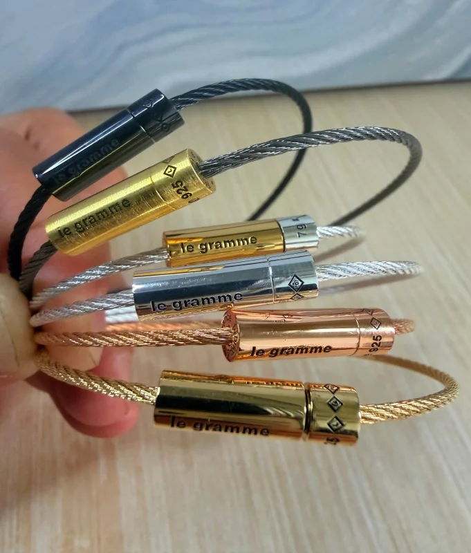 7g Fashion Silver Color Bracelet Rope for Men and Women 7g 925 Luxury Gift French Fashion Jewelry Wholesale
7g Fashion Silver Color Bracelet Rope for Men and Women 7g 925 Luxury Gift French Fashion Jewelry Wholesale